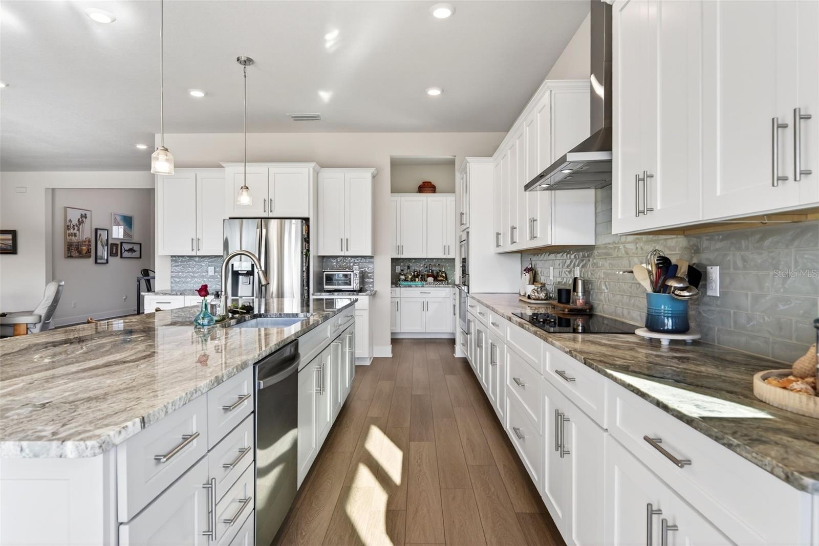 8903 DRUMMER PLANK DR