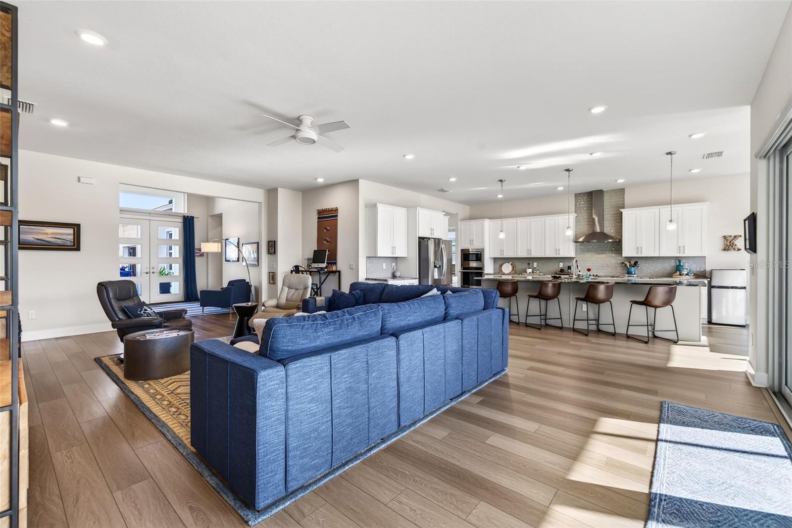 8903 DRUMMER PLANK DR