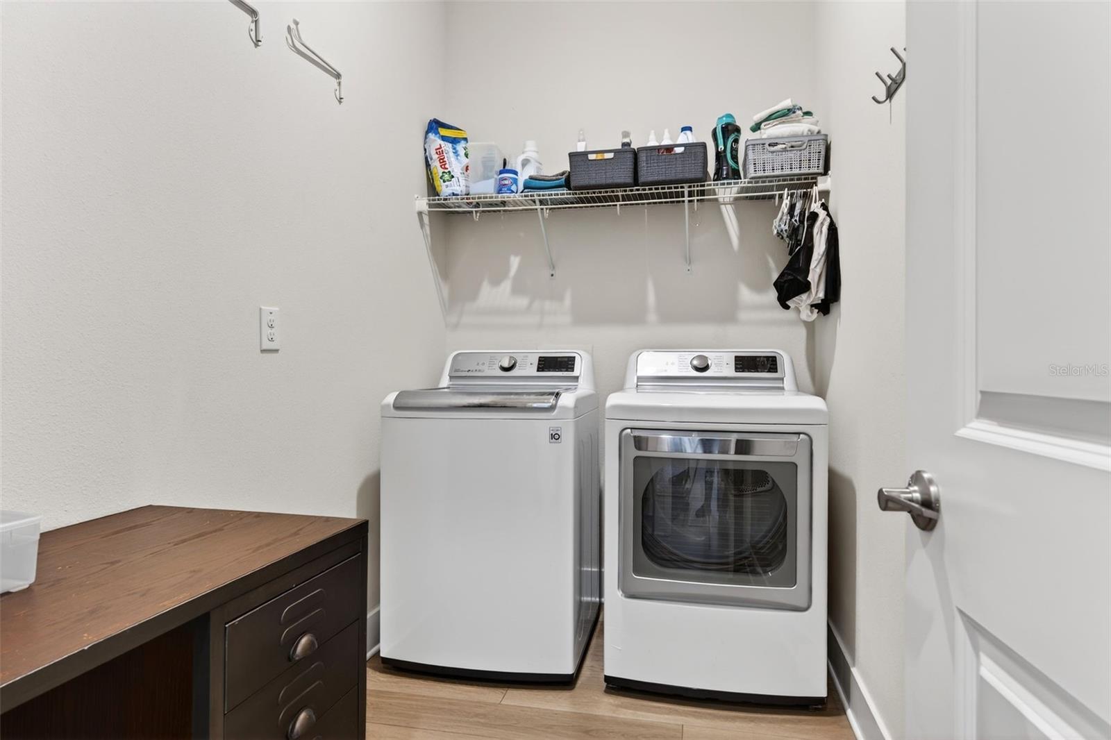 8903 DRUMMER PLANK DR