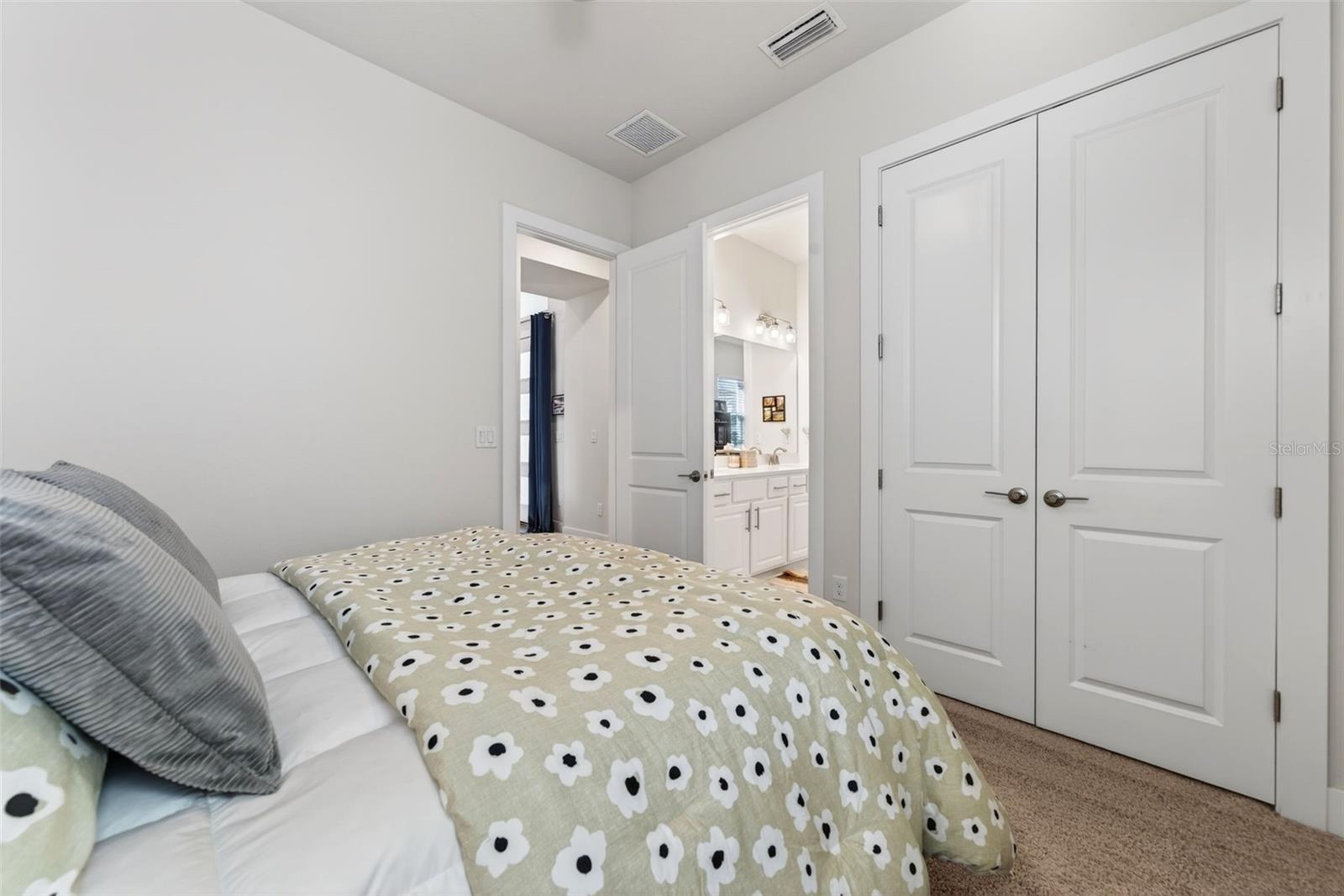 8903 DRUMMER PLANK DR