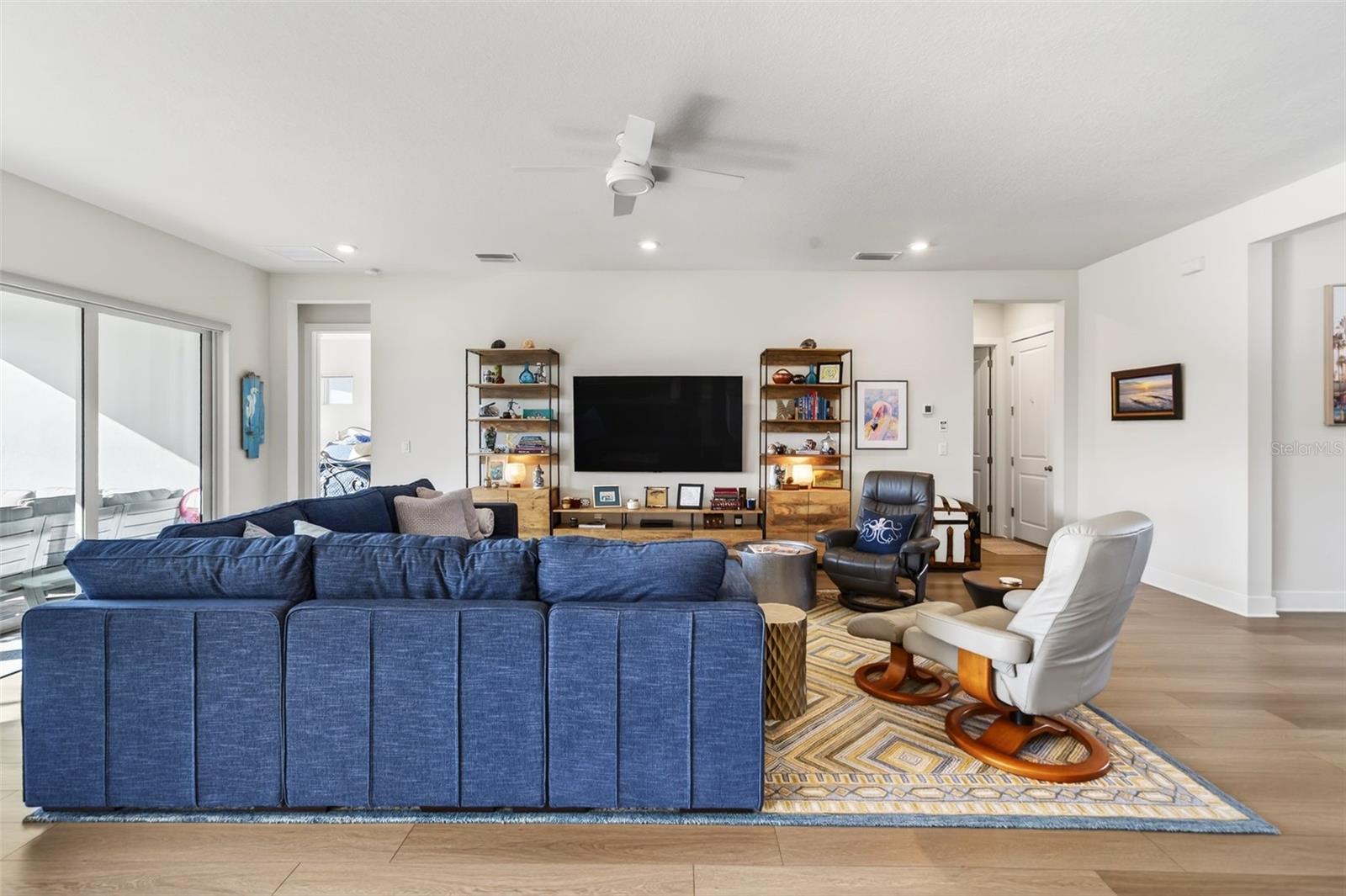 8903 DRUMMER PLANK DR