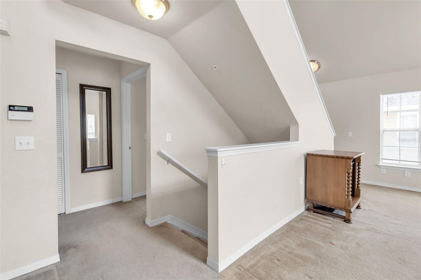 5541 ROSEHILL RD #202