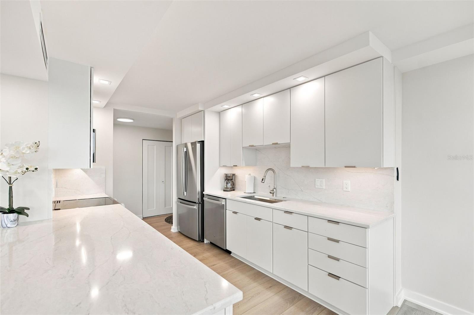 707 S GULFSTREAM AVE #207