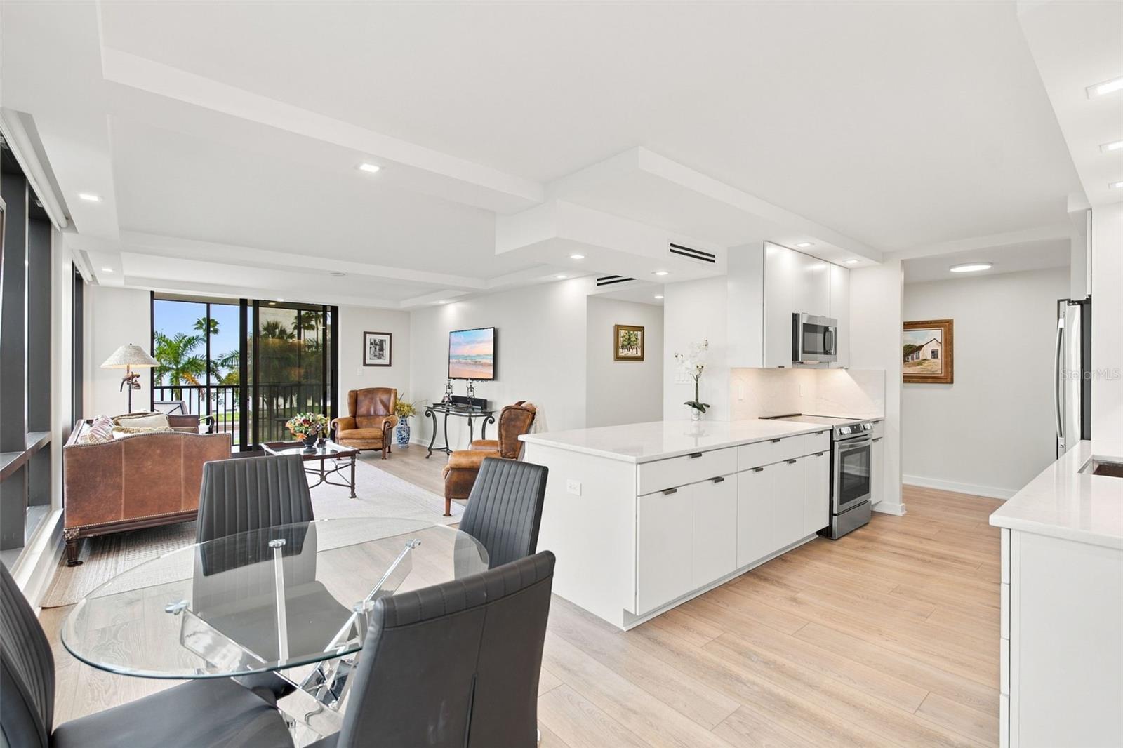 707 S GULFSTREAM AVE #207