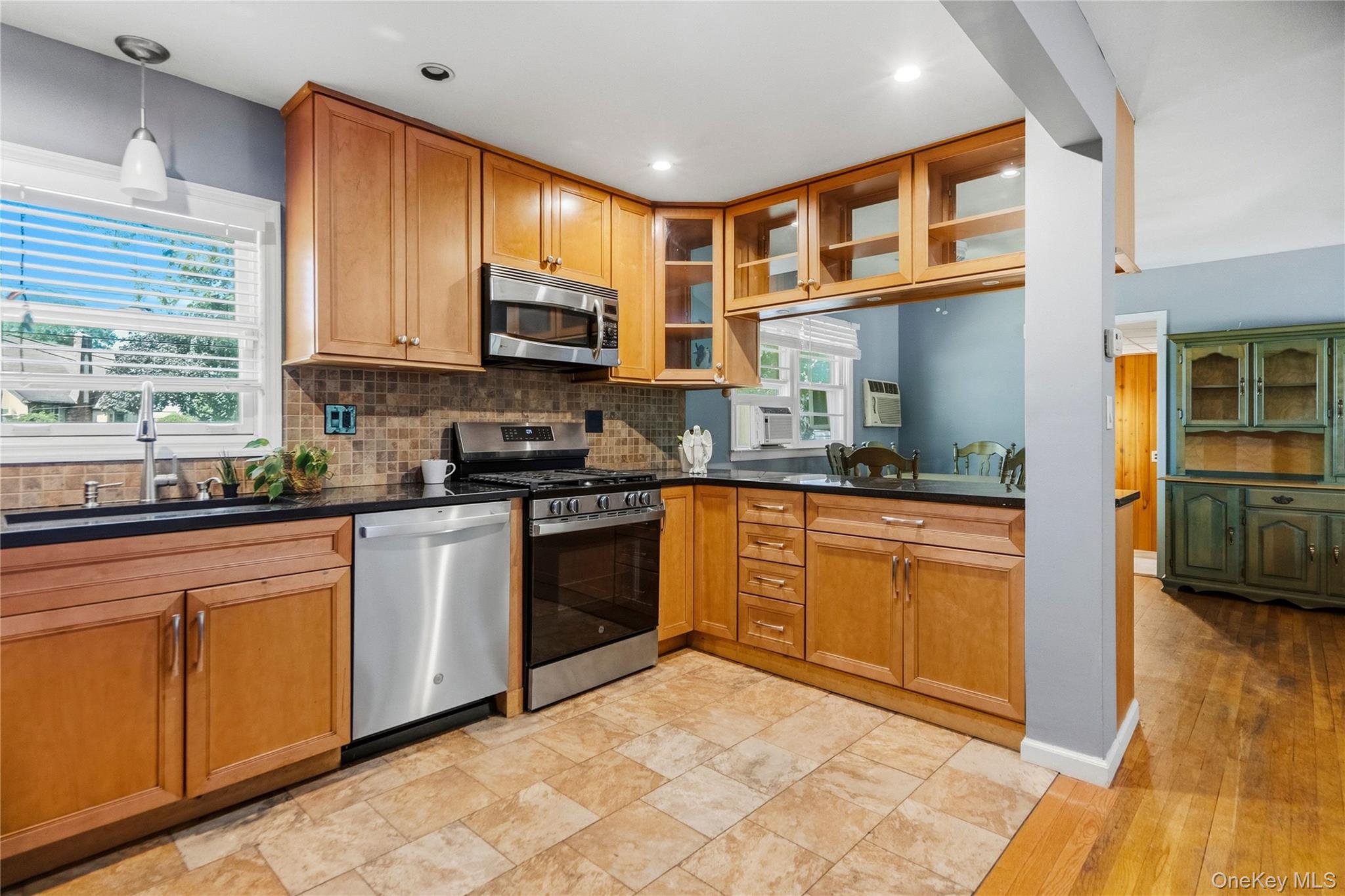 1691 Ivanhoe Drive