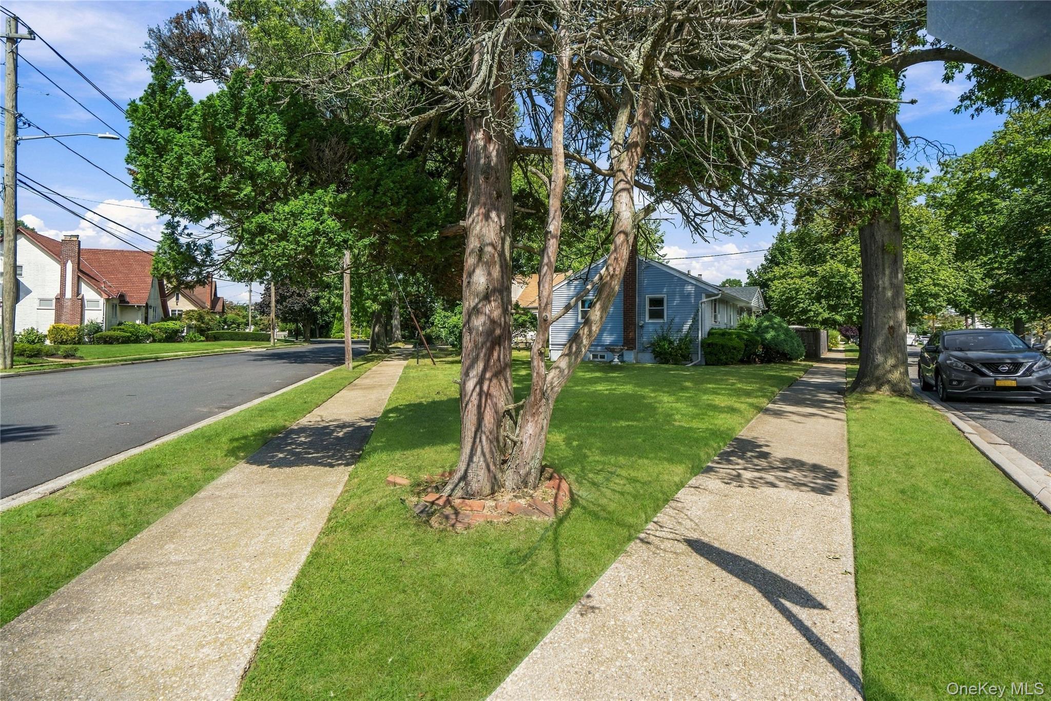 1691 Ivanhoe Drive