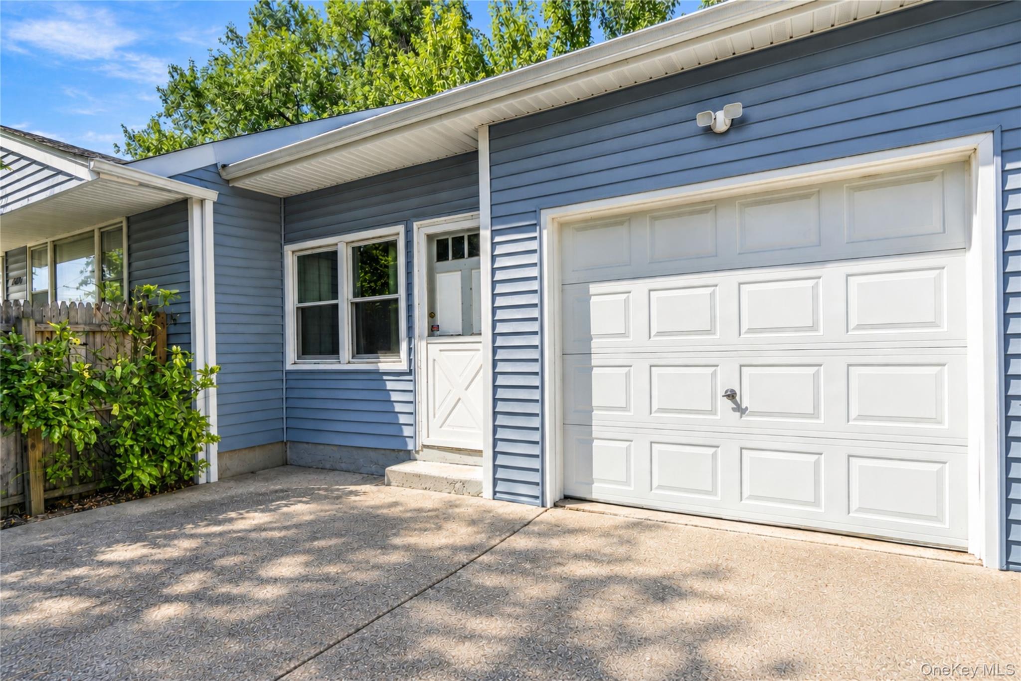 1691 Ivanhoe Drive