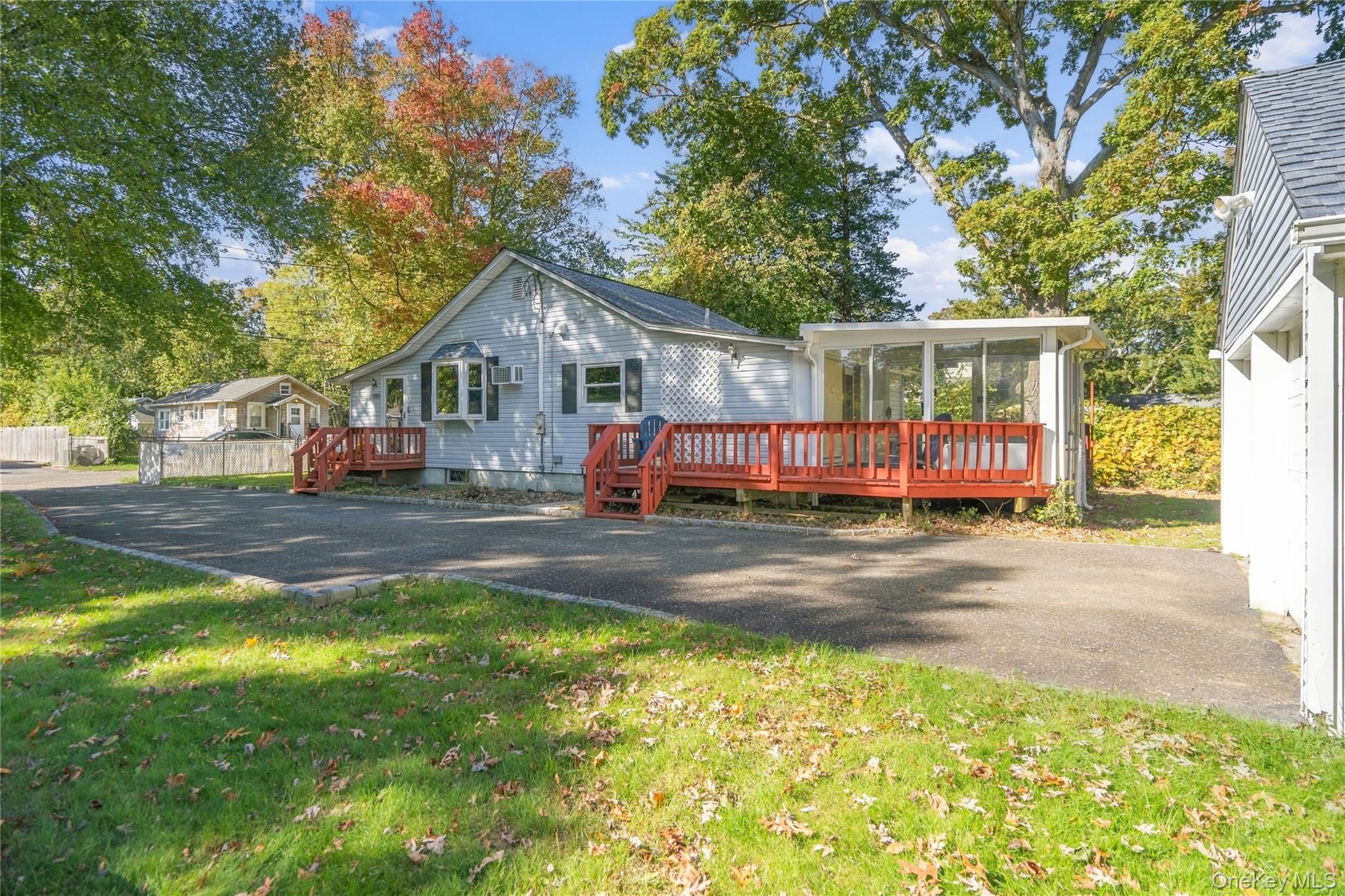 109 Lakeview Drive