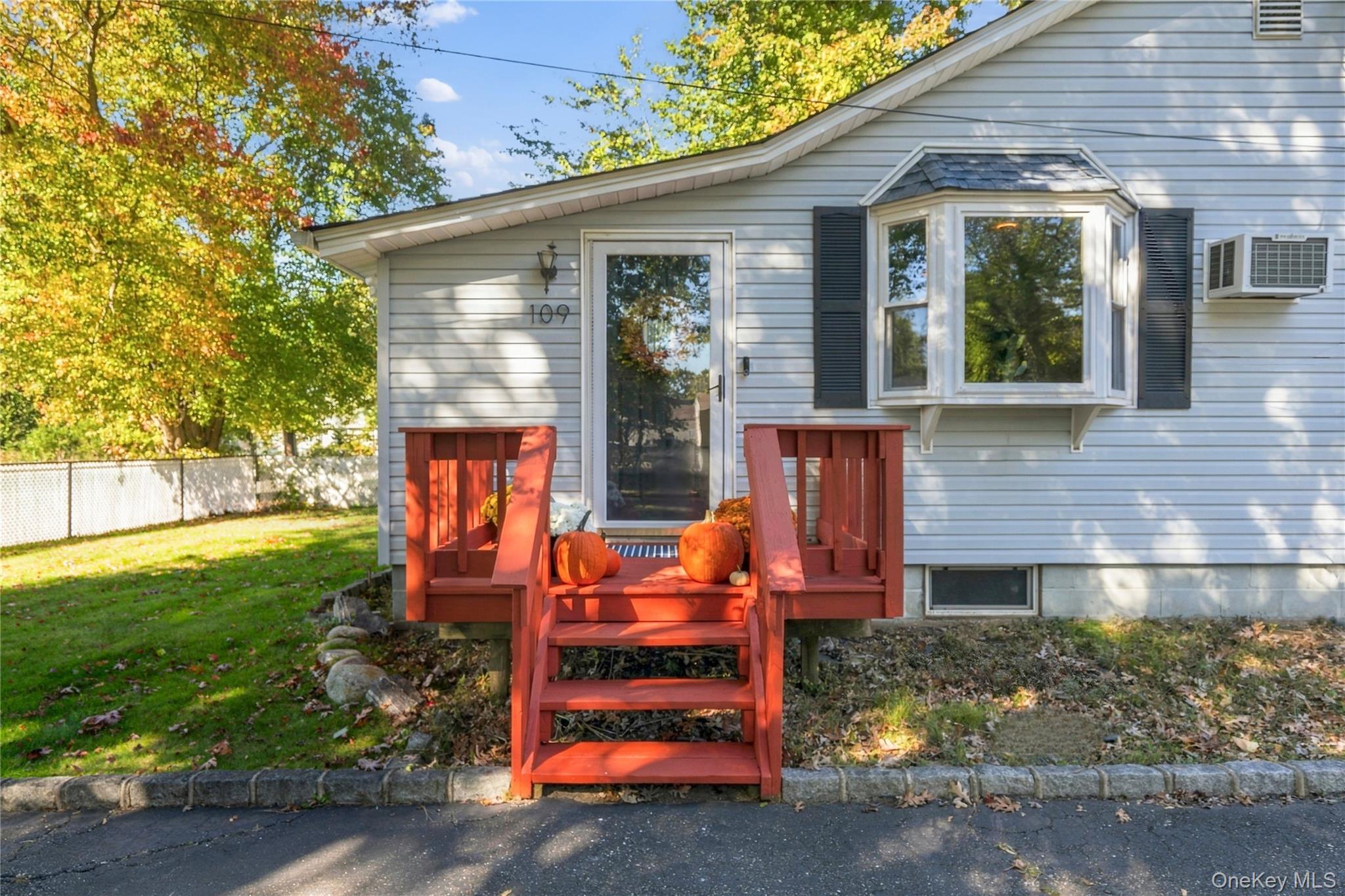 109 Lakeview Drive