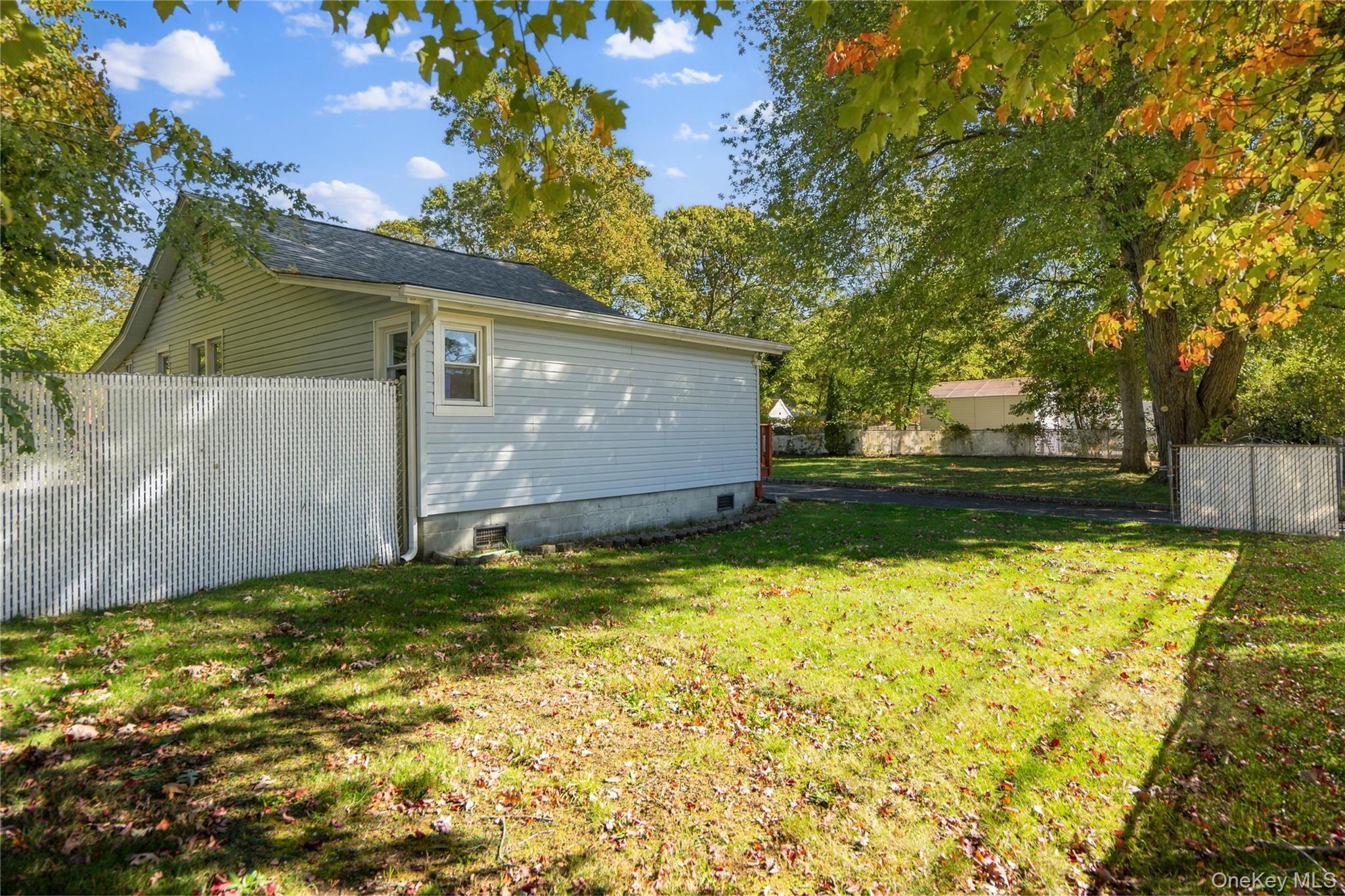 109 Lakeview Drive