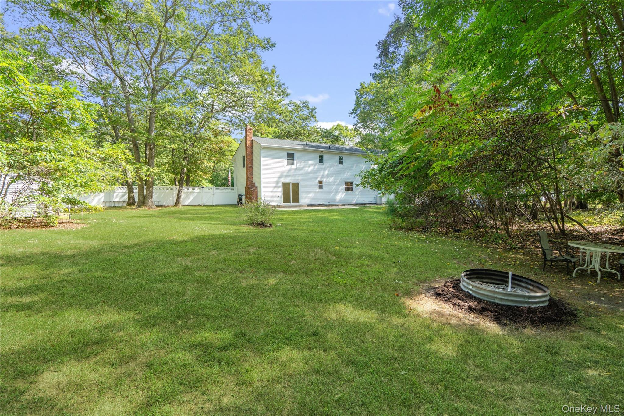 2 Mount Sinai Avenue S