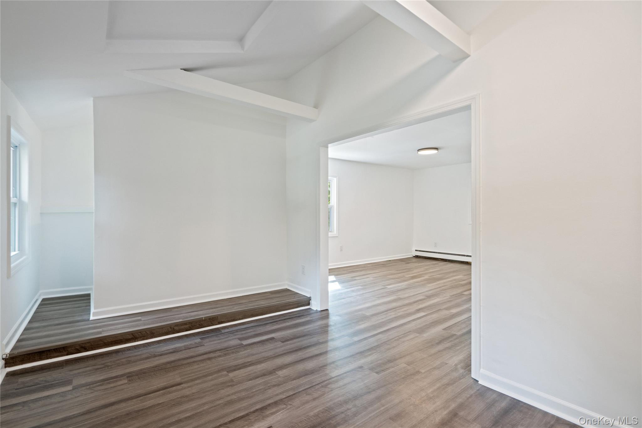 2 Mount Sinai Avenue S