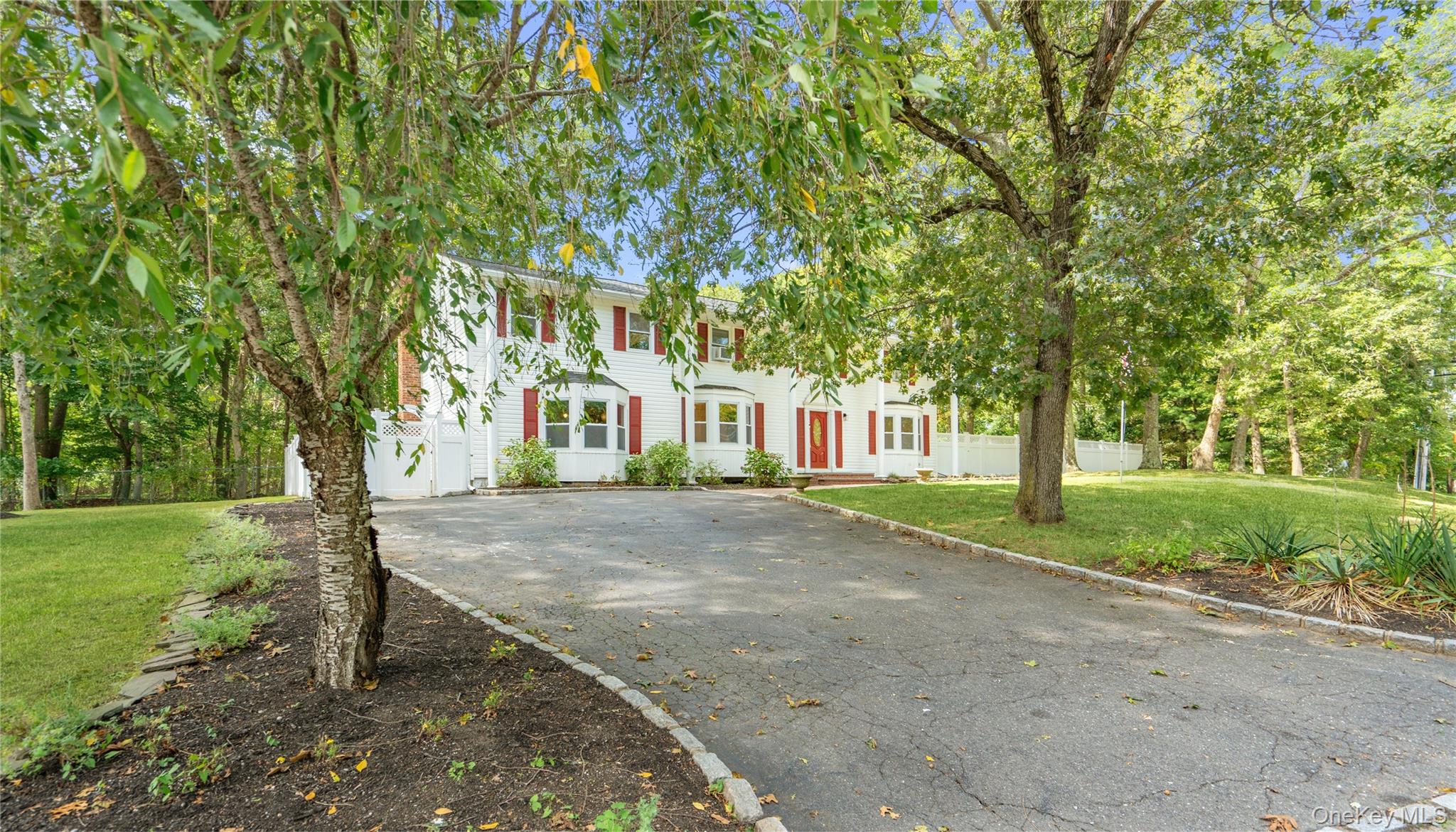 2 Mount Sinai Avenue S