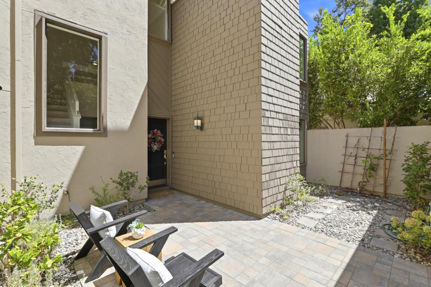 1713 Sandy Creek LN
