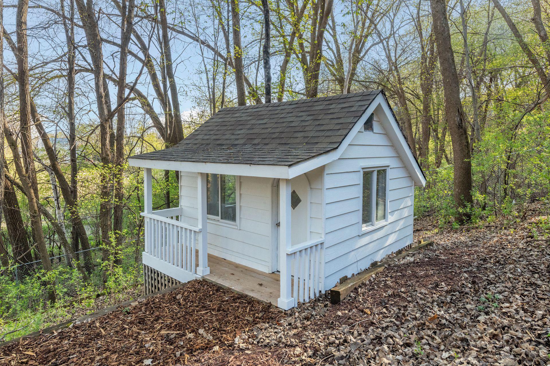 19515 Waterford Place