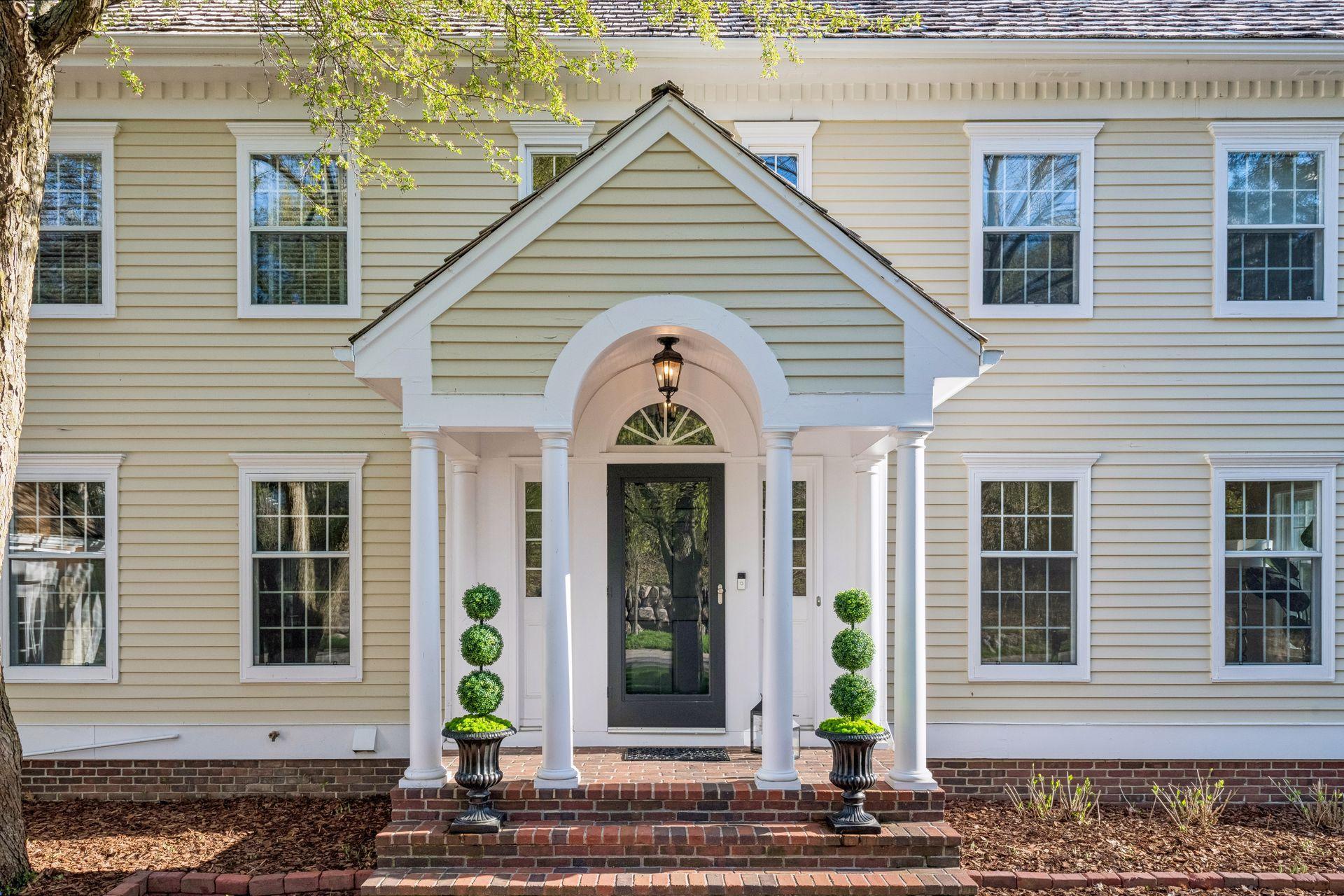 19515 Waterford Place