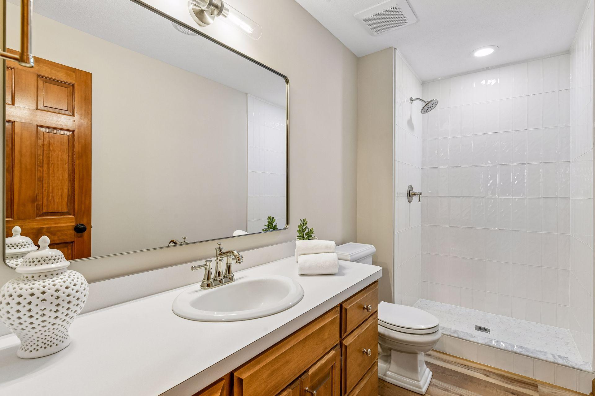 19515 Waterford Place