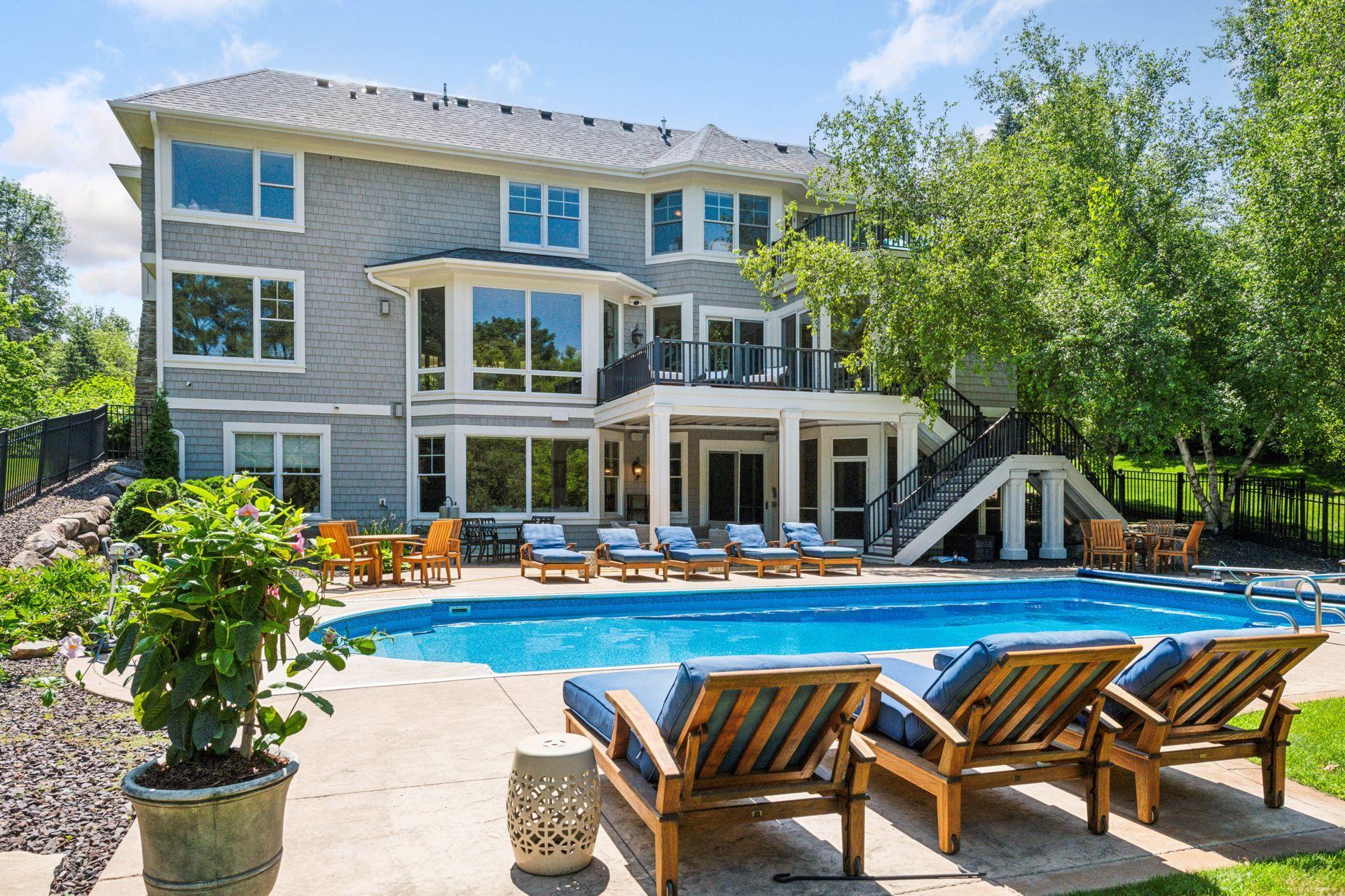 20270 Excelsior Boulevard