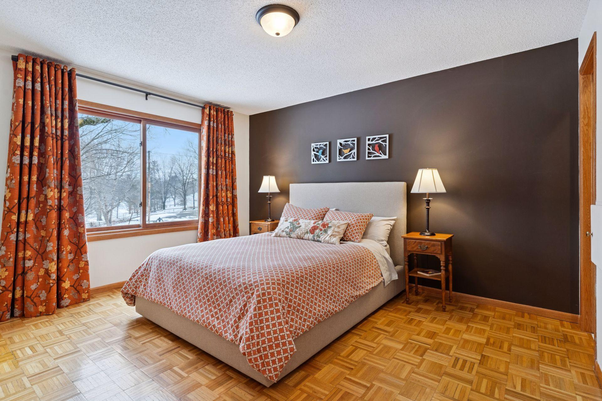 3237 Shores Boulevard