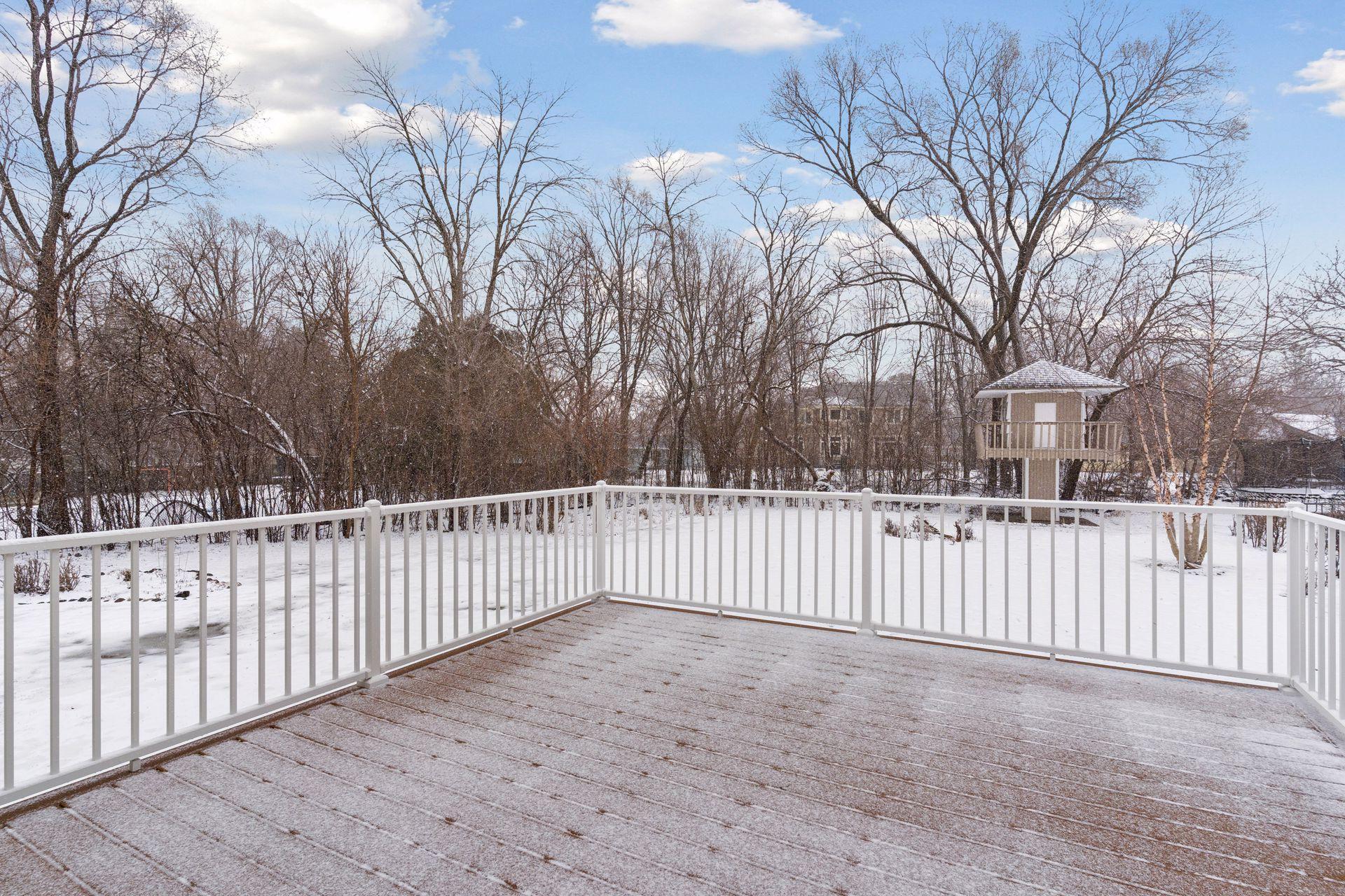 3237 Shores Boulevard