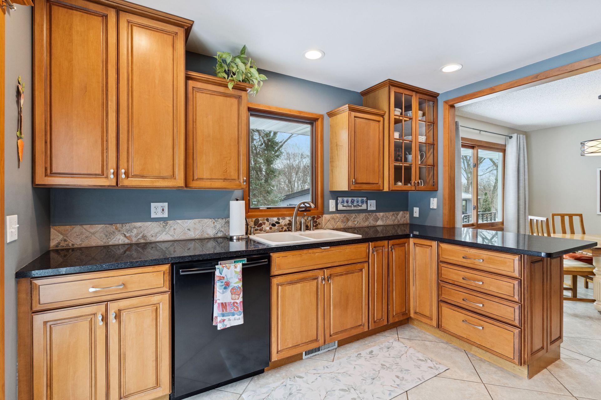 3237 Shores Boulevard