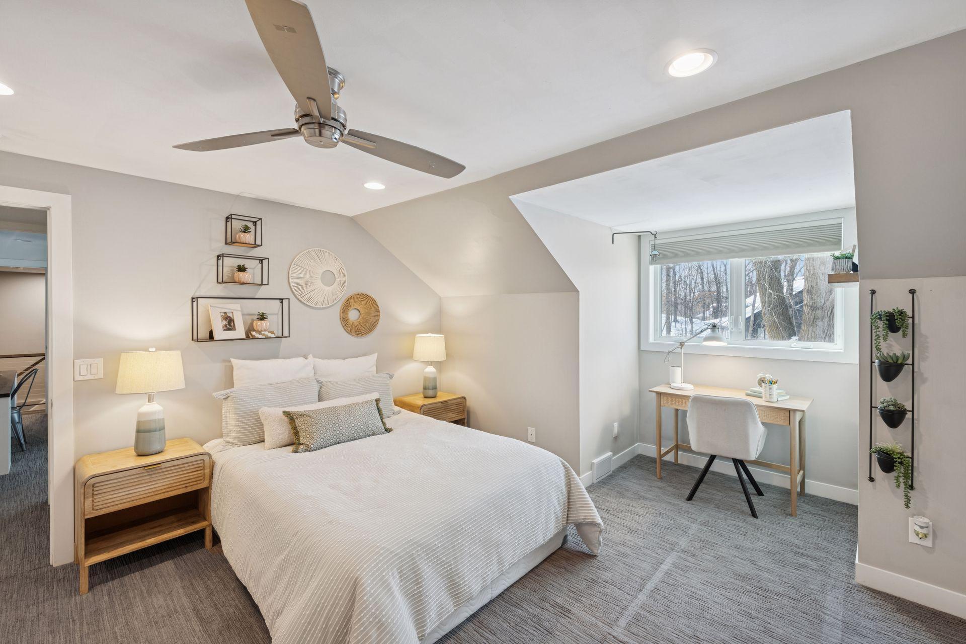 4360 Chimo East Street