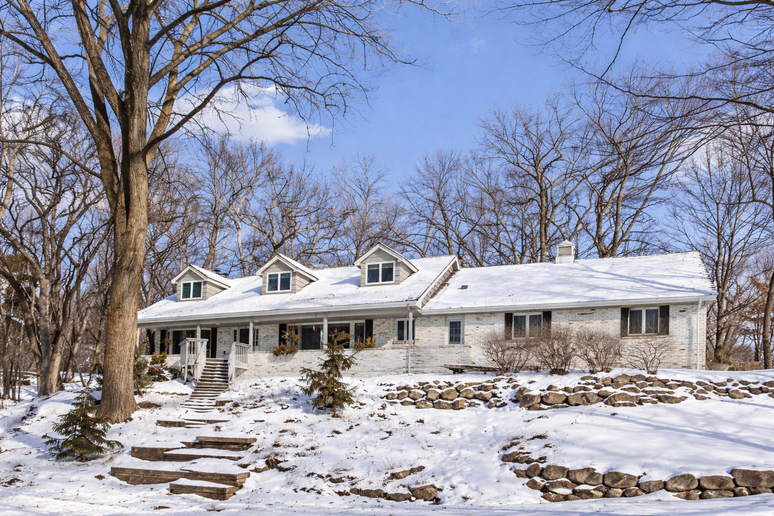 4360 Chimo East Street