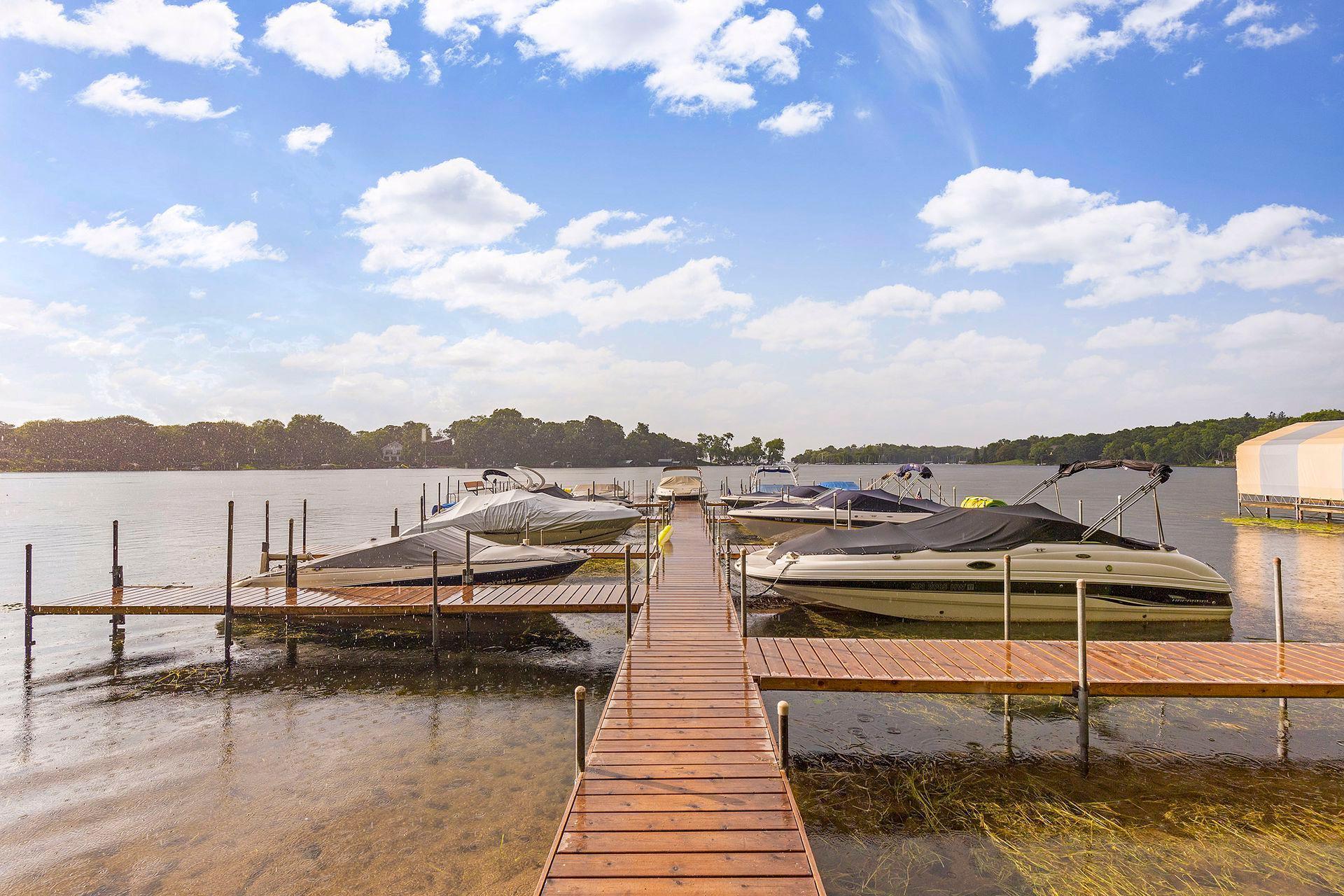 4360 Chimo East Street