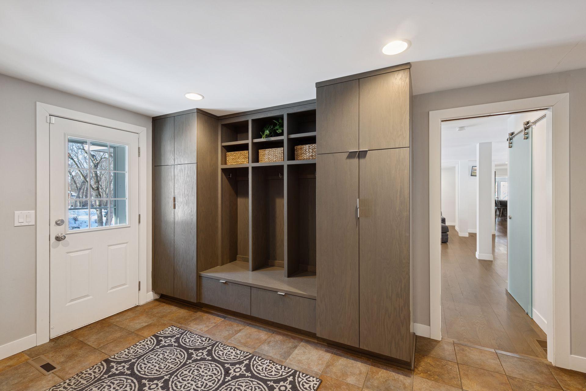 4360 Chimo East Street