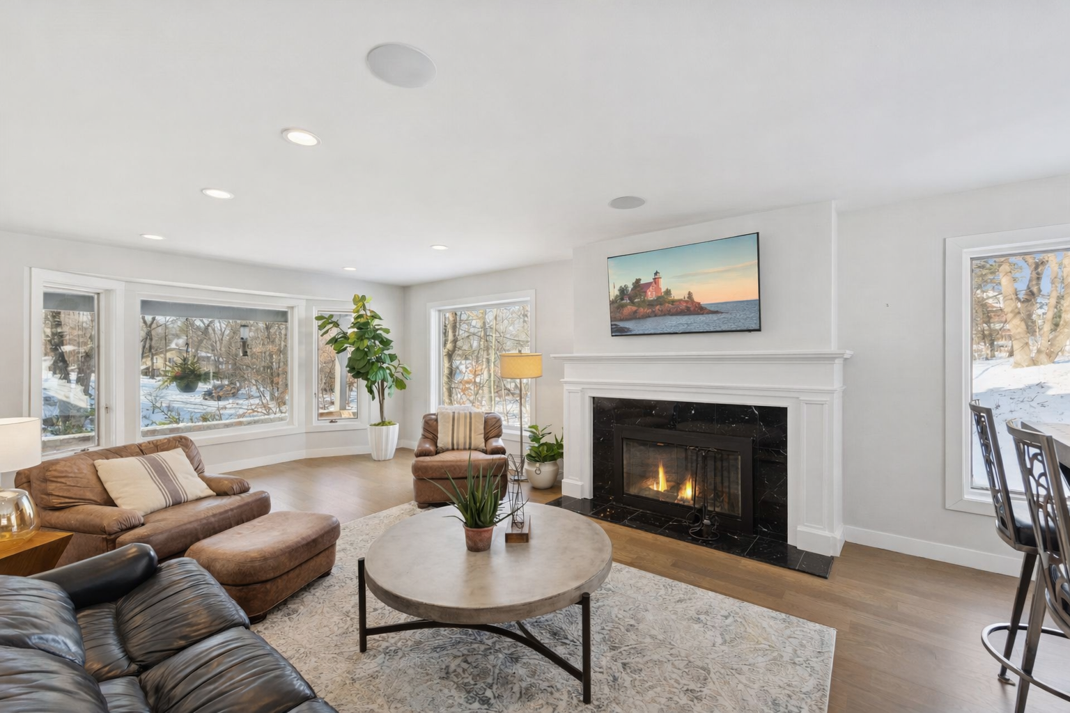 4360 Chimo East Street