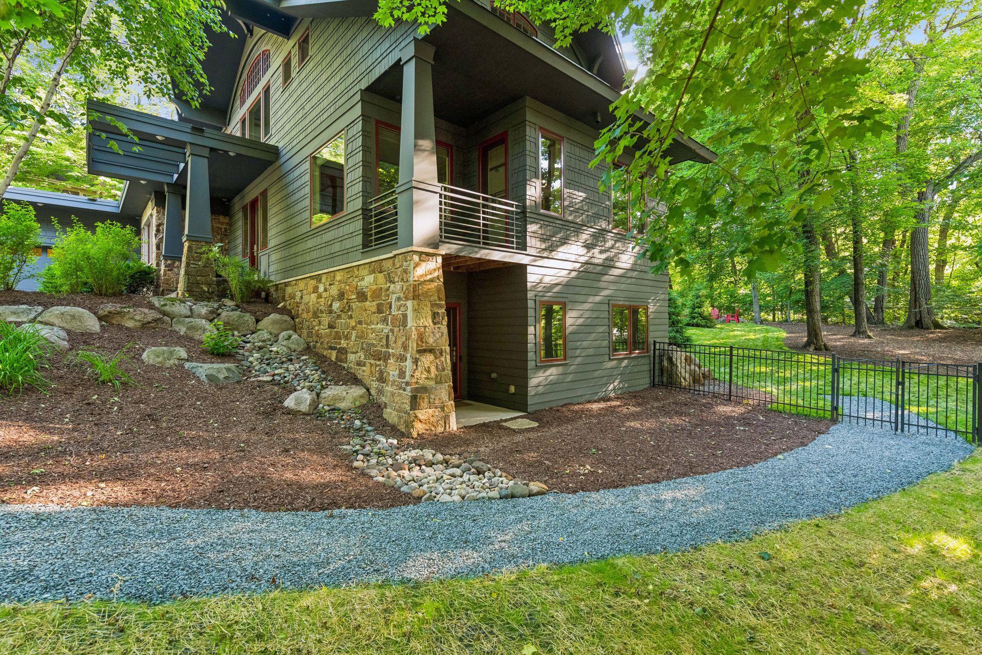 20895 Spencer Lane