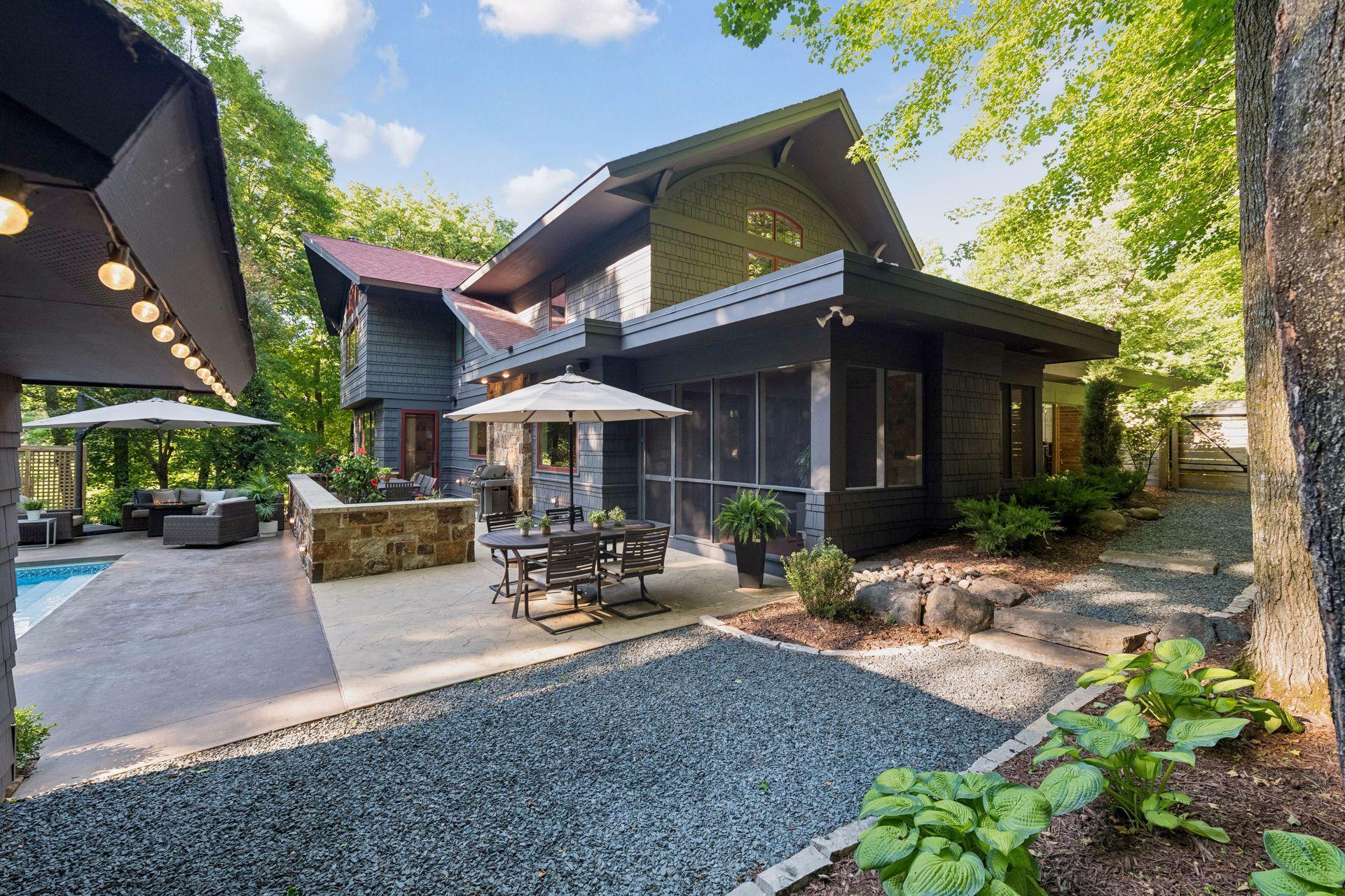 20895 Spencer Lane