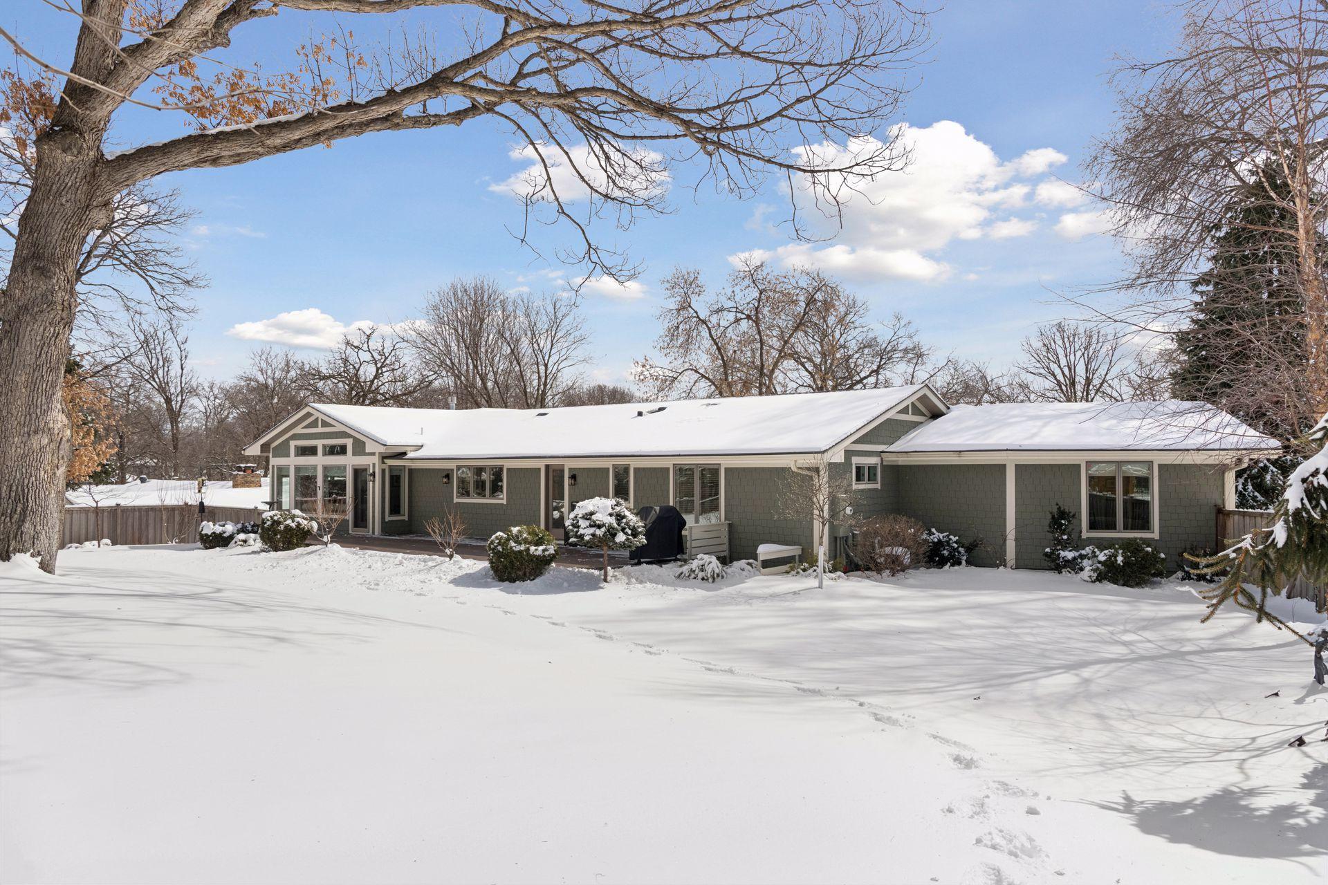 12202 Orchard Avenue W