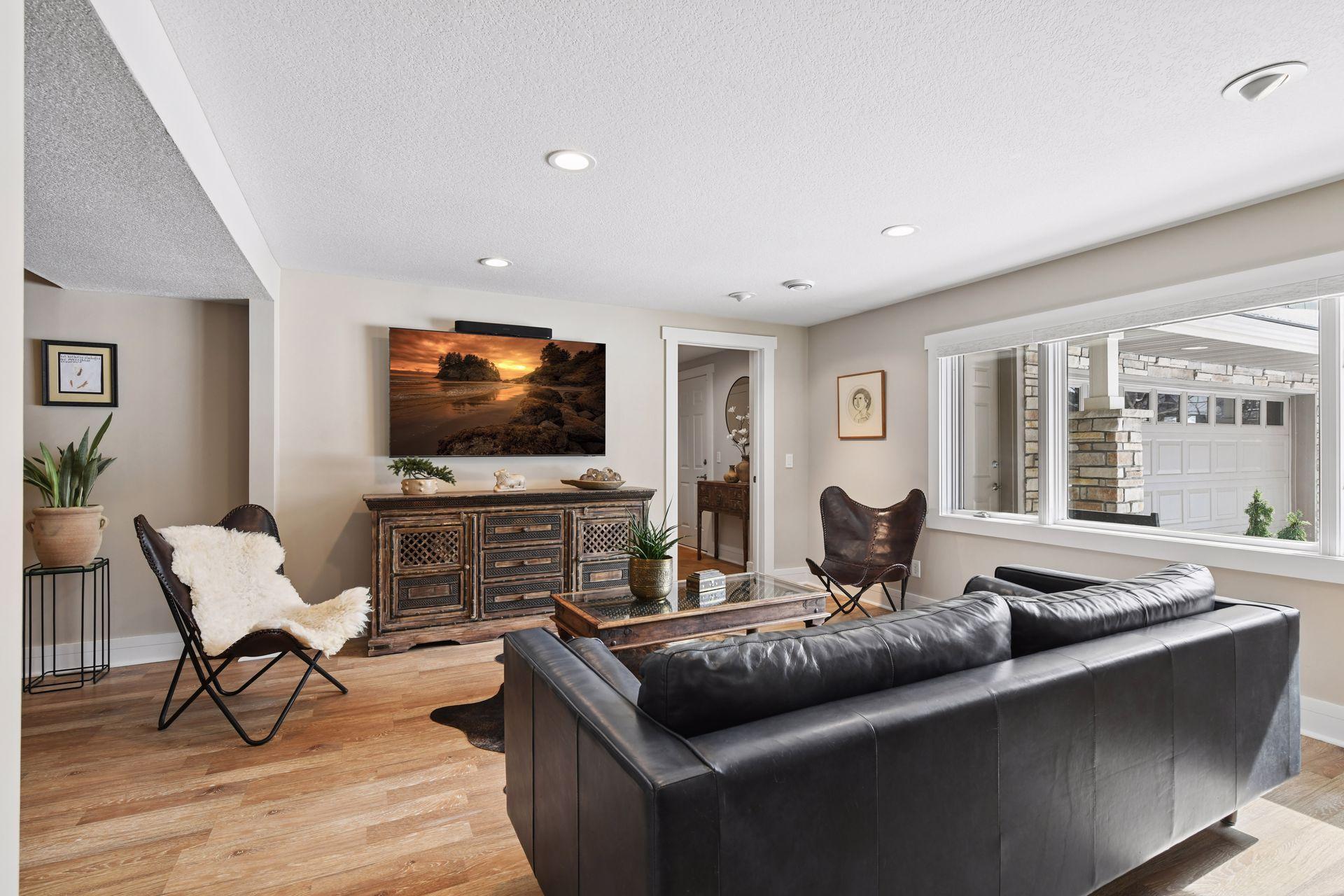 12202 Orchard Avenue W