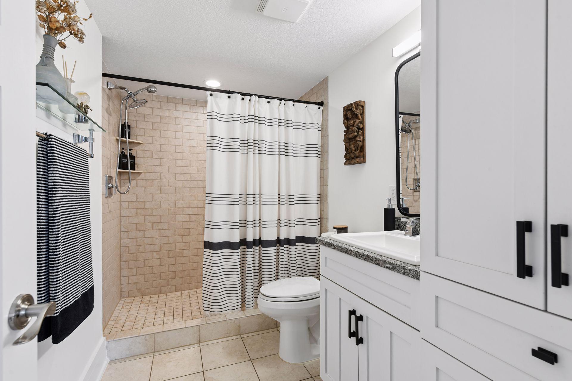 12202 Orchard Avenue W