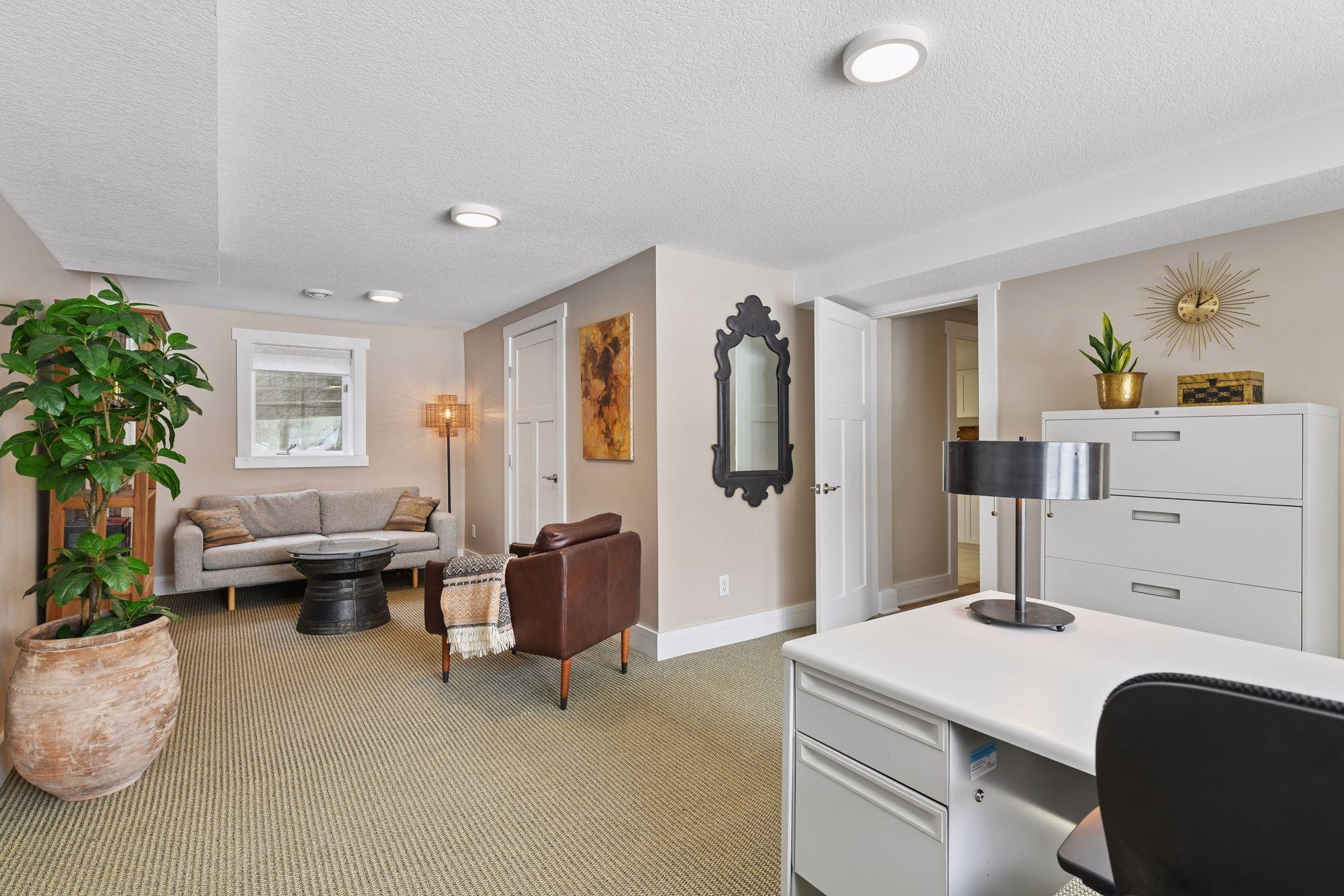 12202 Orchard Avenue W