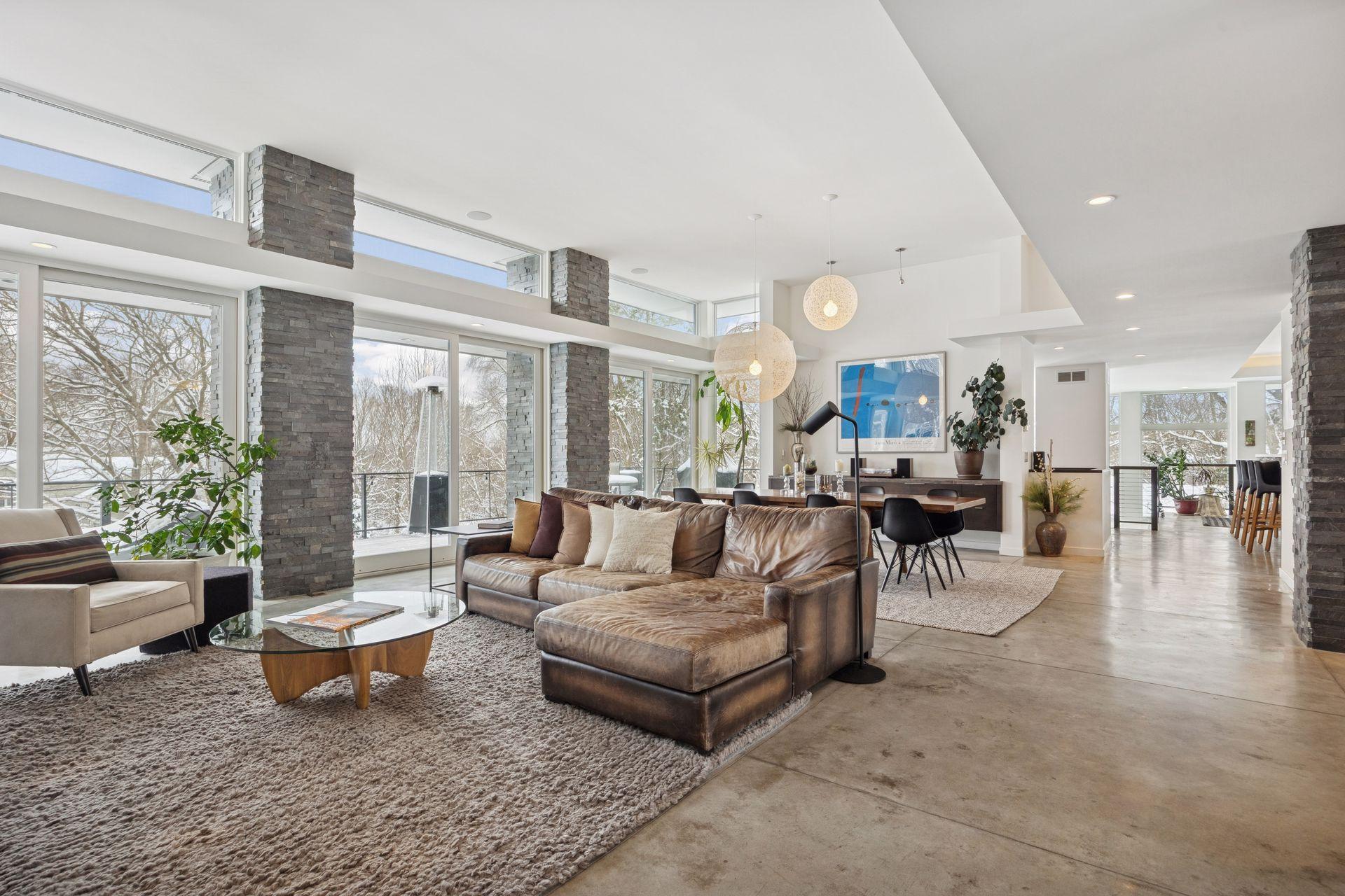 17950 Fairhomes Lane
