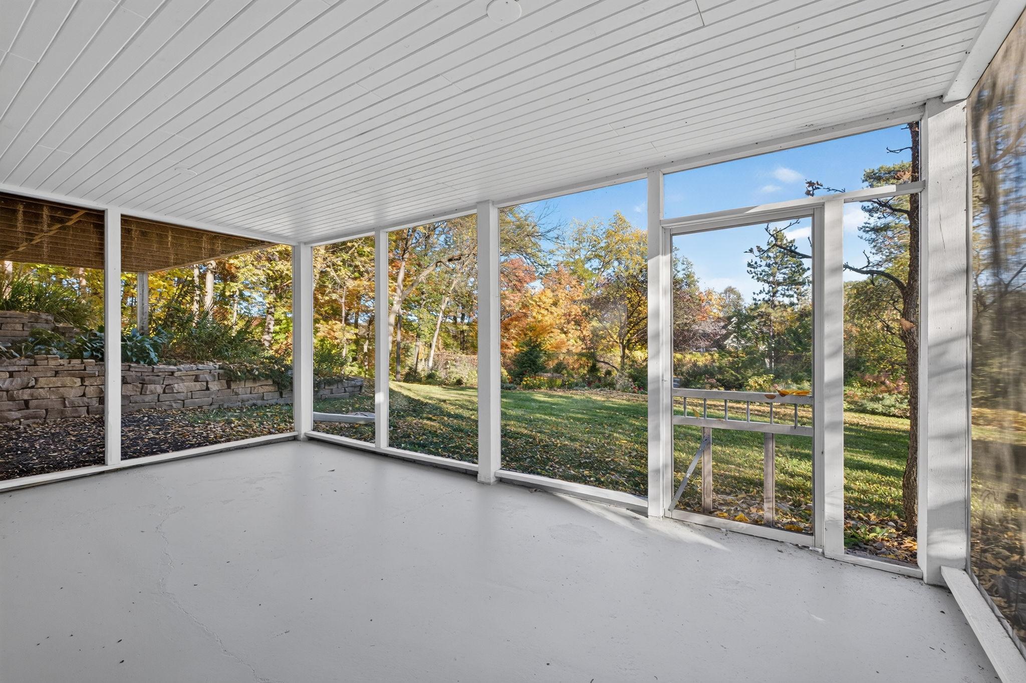 800 N Brown Road