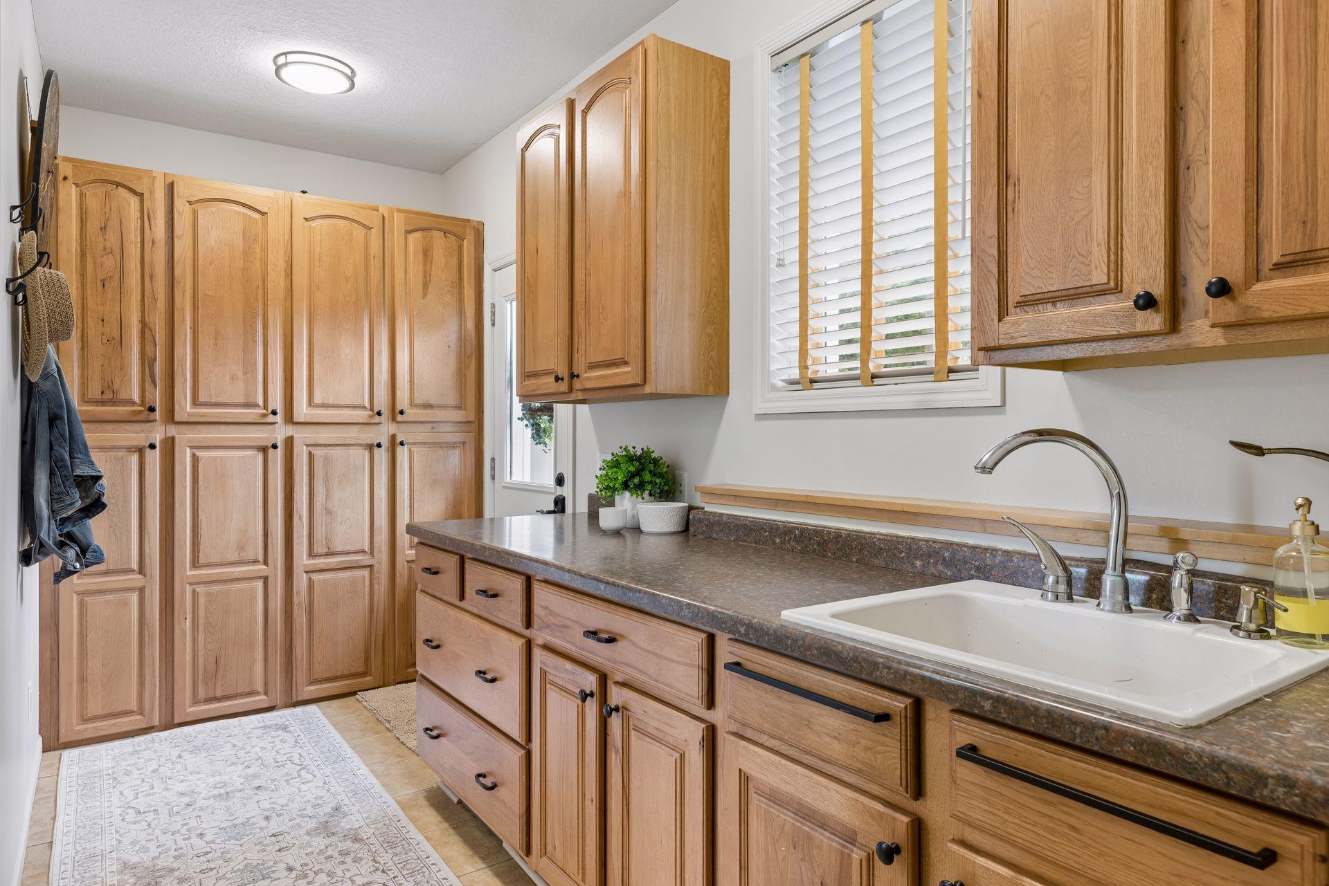 6815 Ruby Lane