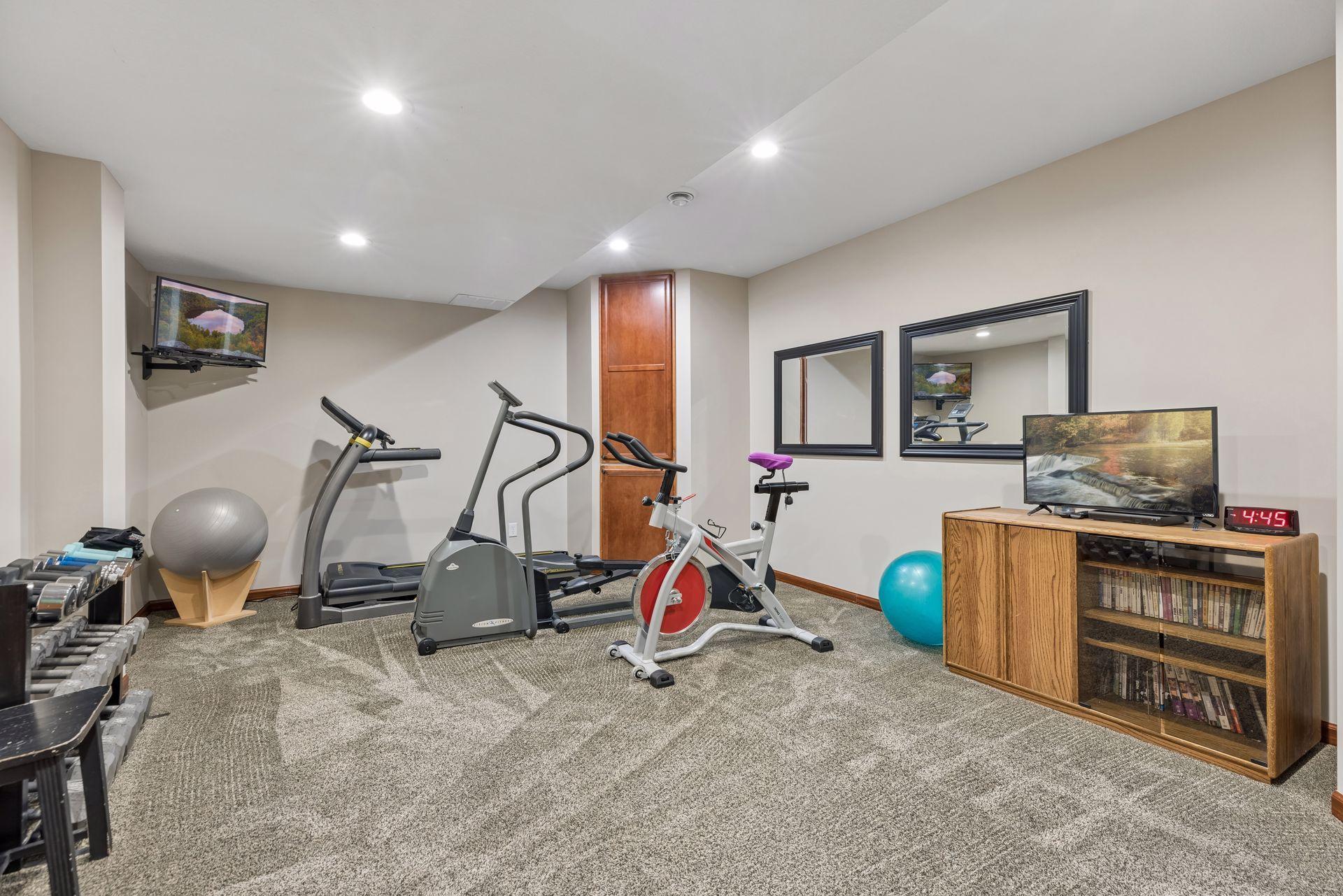 6815 Ruby Lane