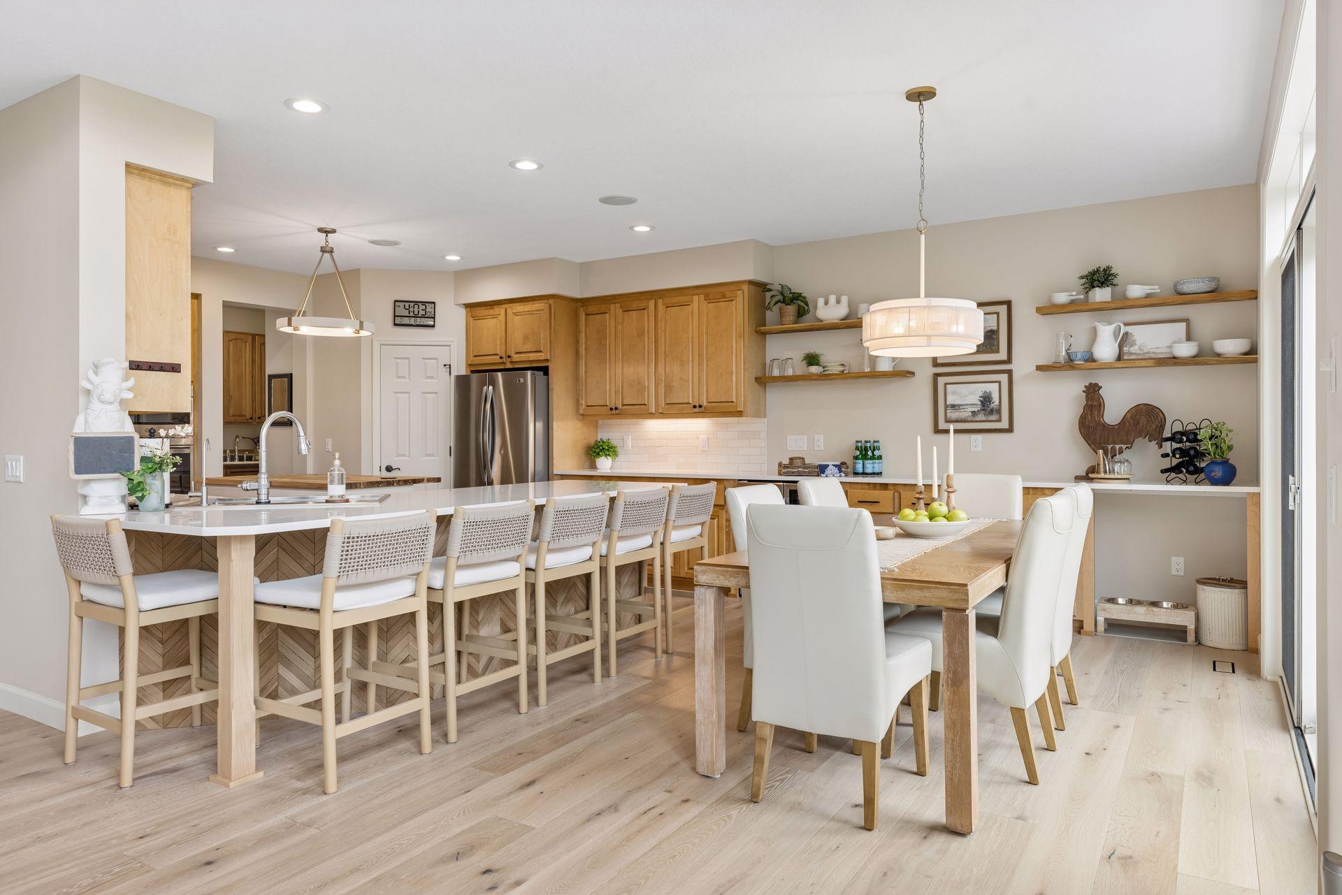 6815 Ruby Lane