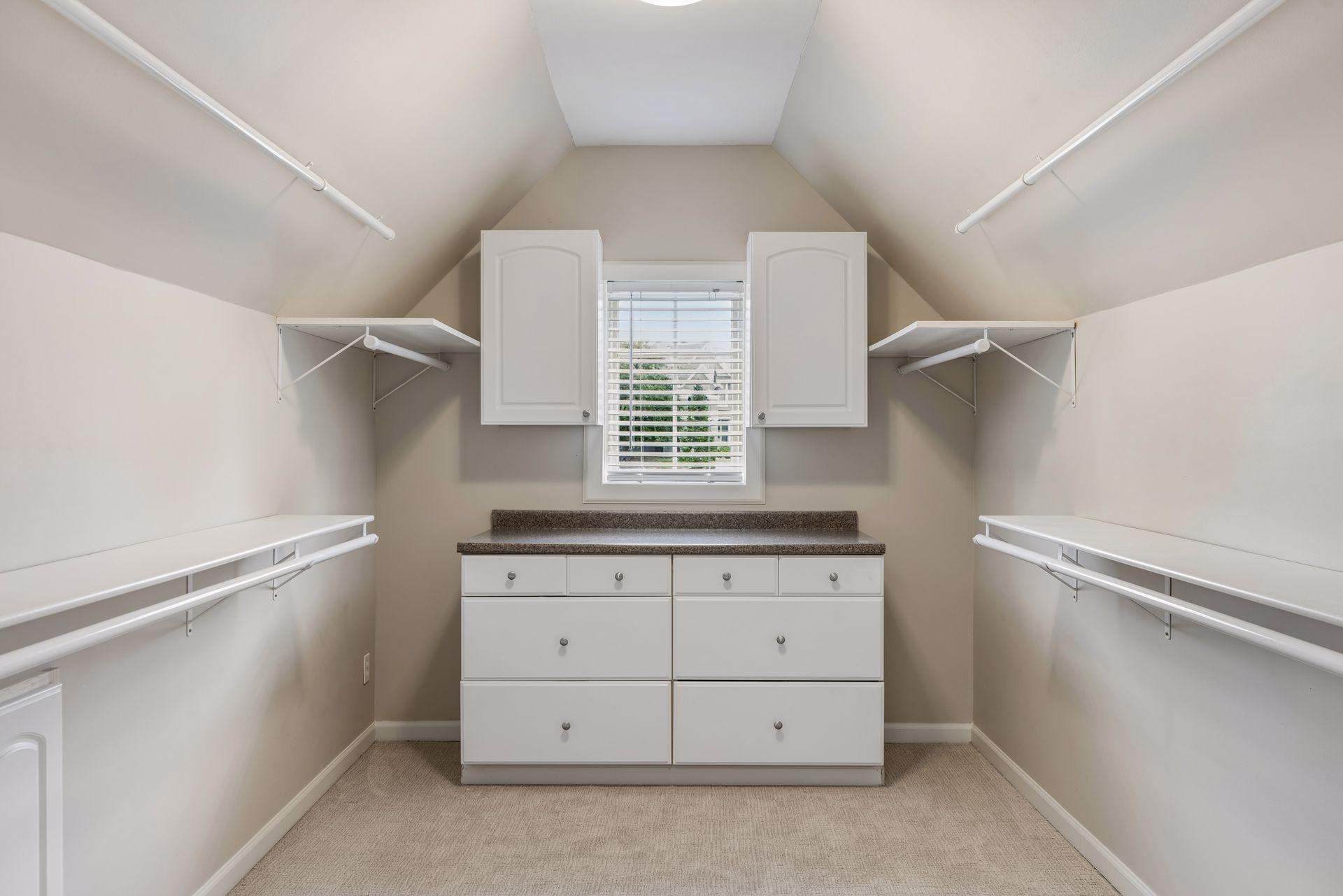 6815 Ruby Lane