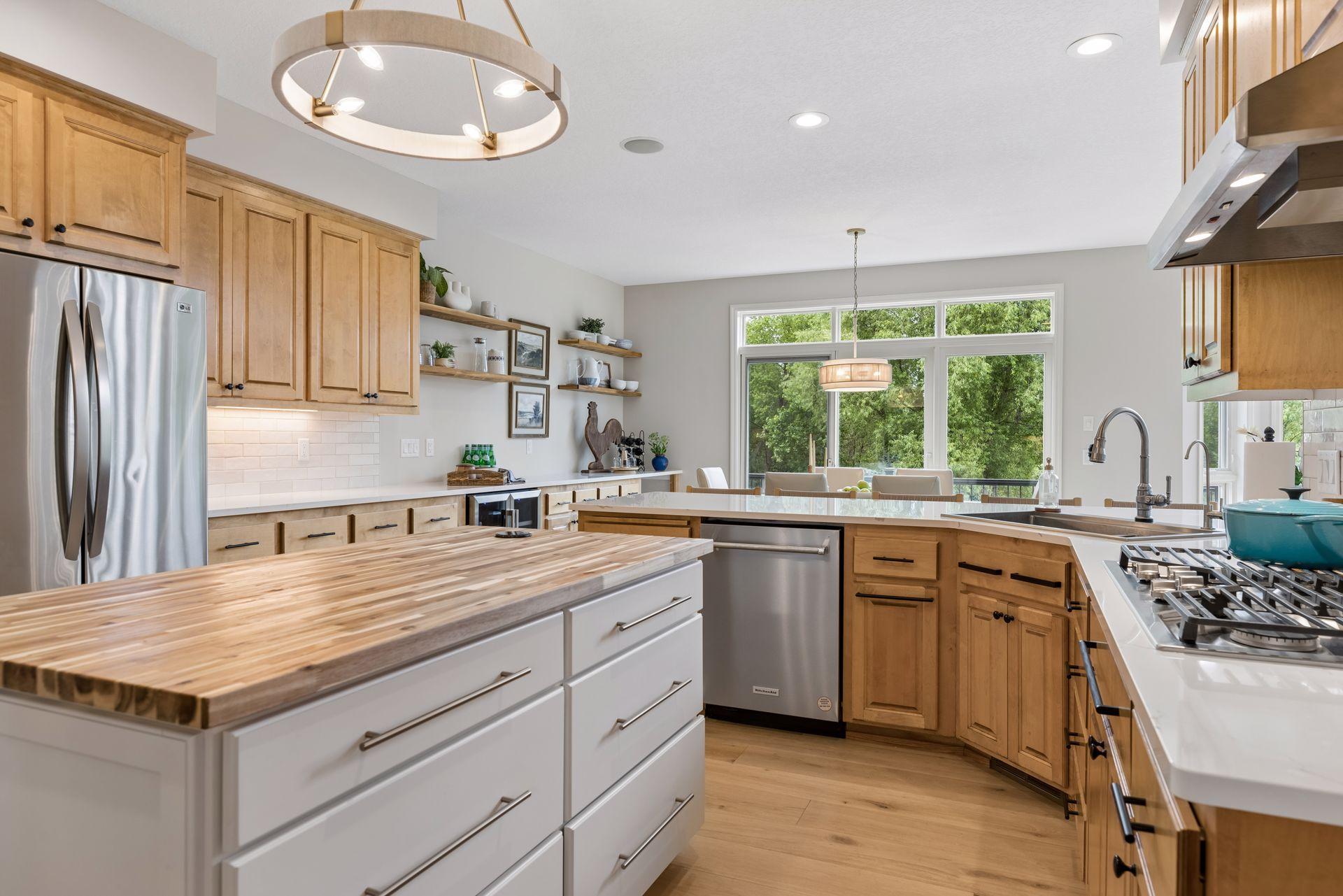 6815 Ruby Lane