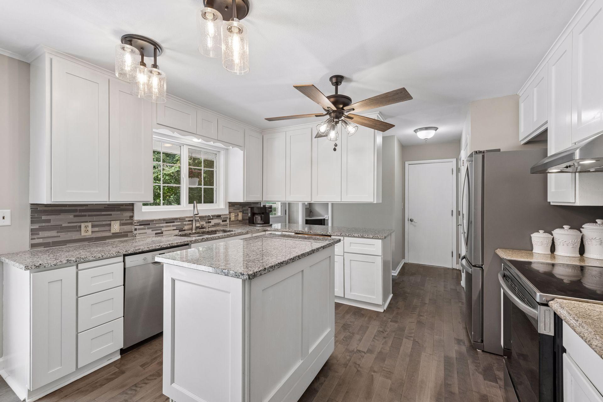 4569 Shoreline Drive