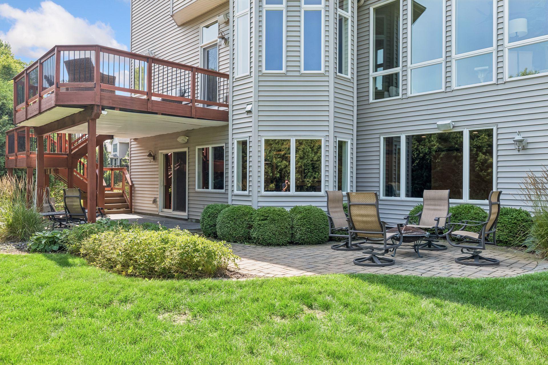 7569 Ridgeview Point