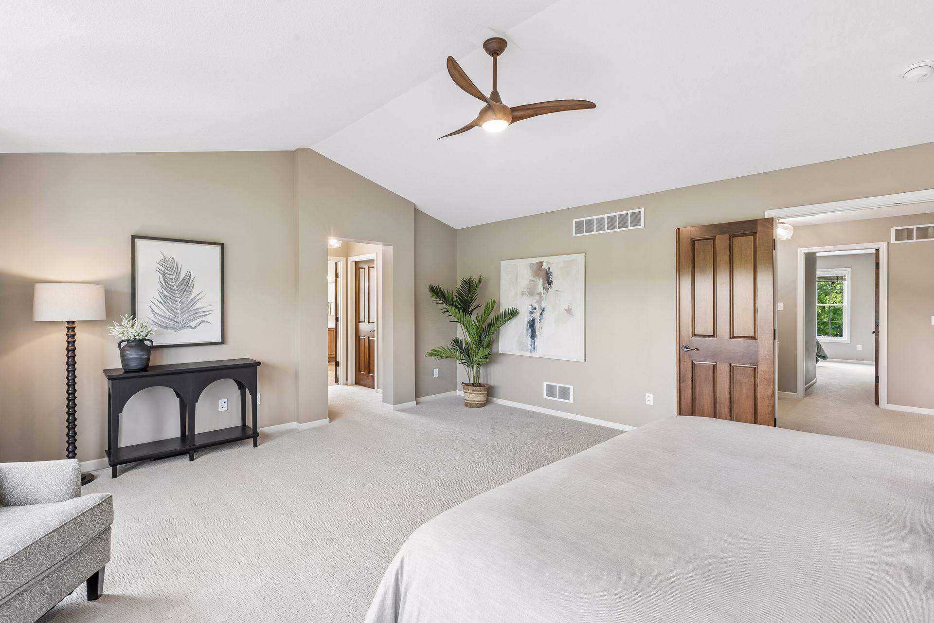 7569 Ridgeview Point