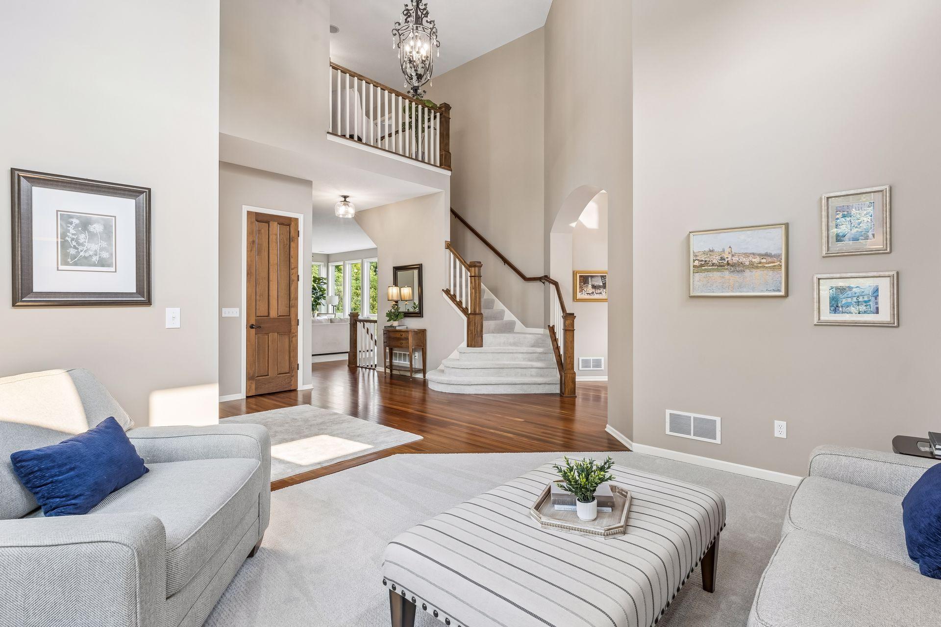 7569 Ridgeview Point