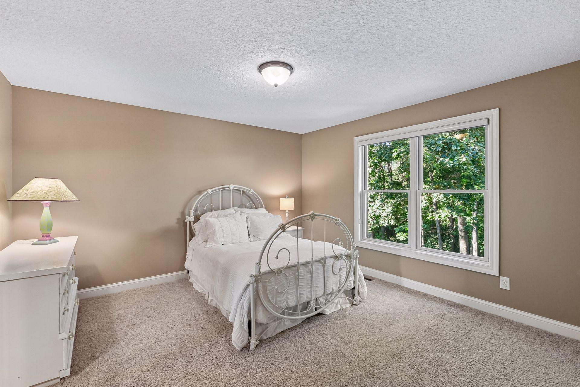 9260 Red Oak Drive
