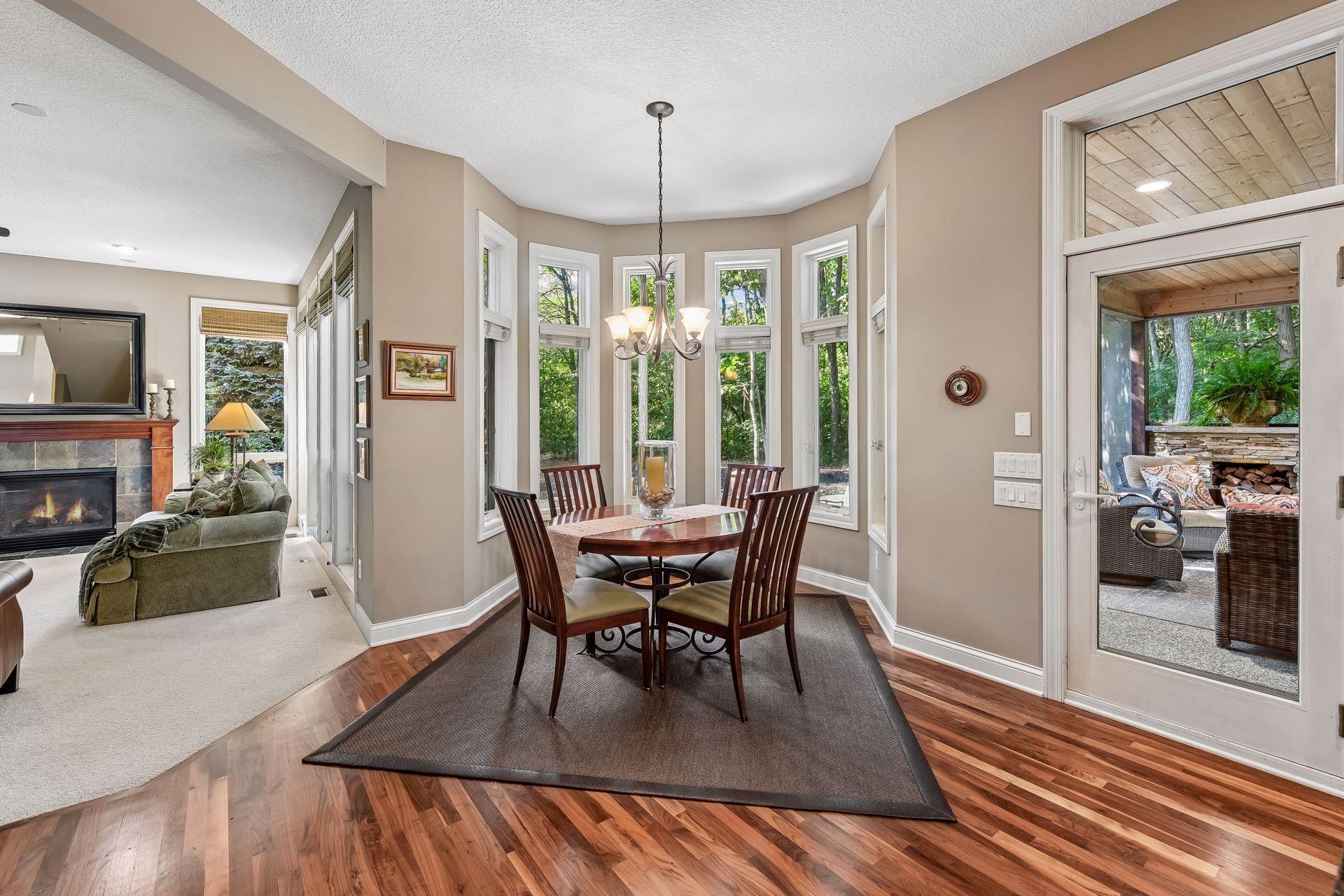 9260 Red Oak Drive