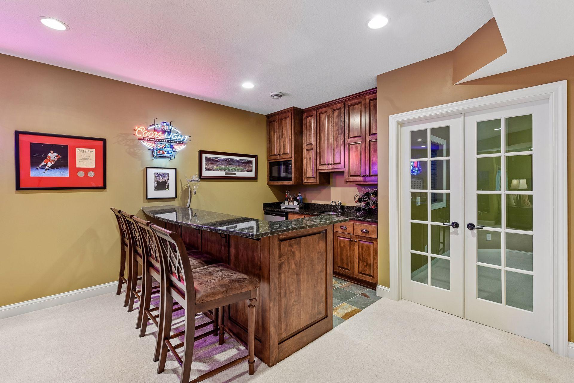 9260 Red Oak Drive